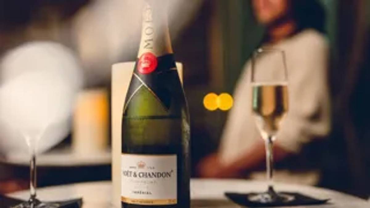 Nightfall Champagne Lounge