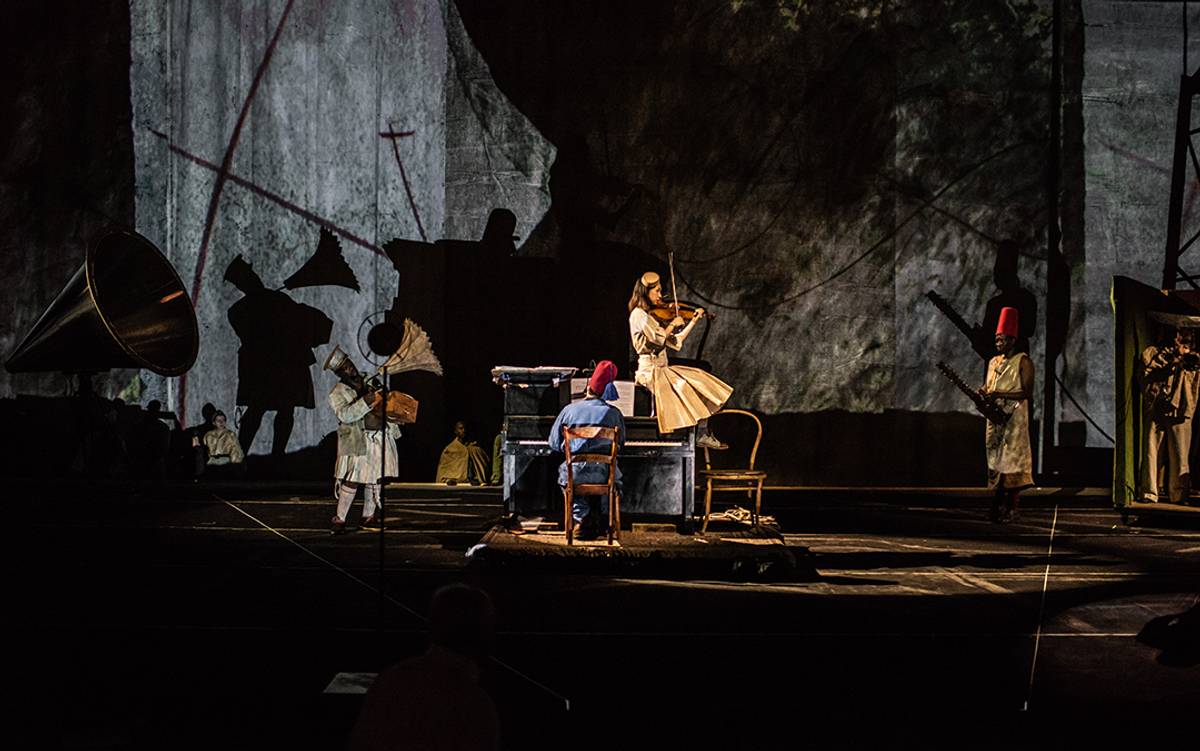 William Kentridge’s The Head & the Load