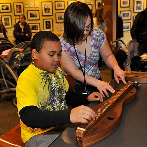 COMMUNITY POP-UP: MUSICAL PETTING ZOO AT THE EXTRA MILE