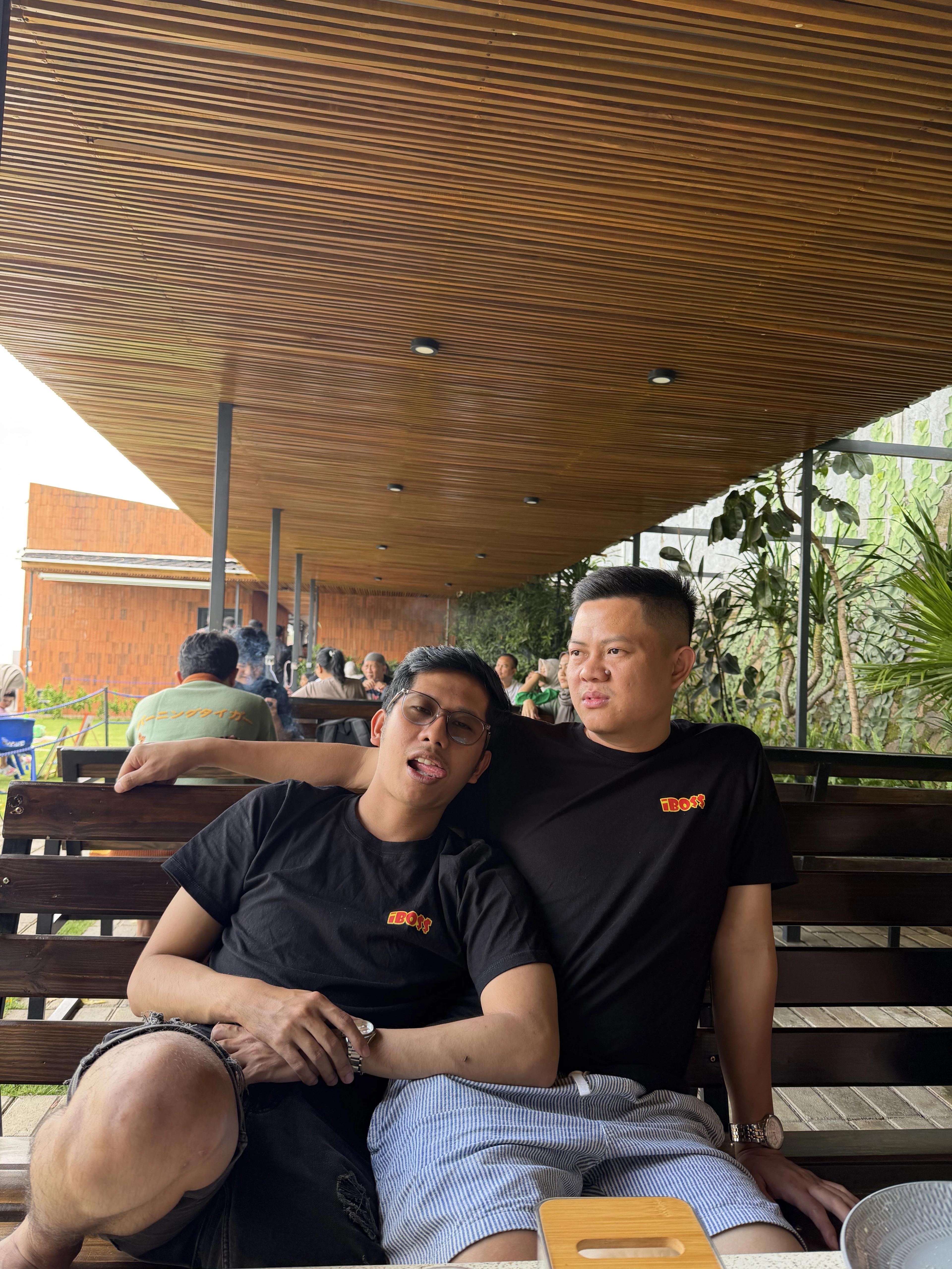 iBOSS Holiyeay Bandung