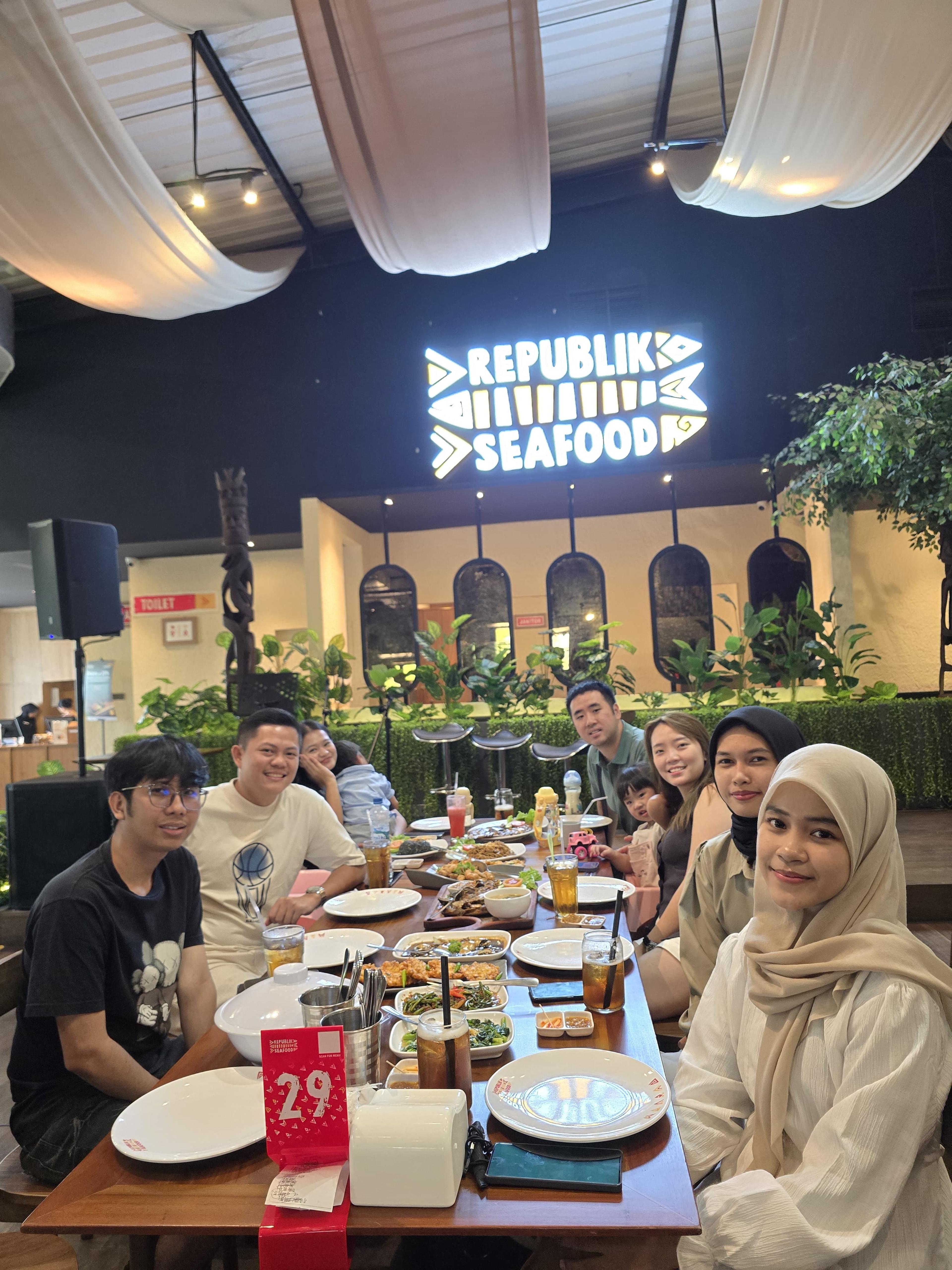 iBOSS Holiyeay Jakarta