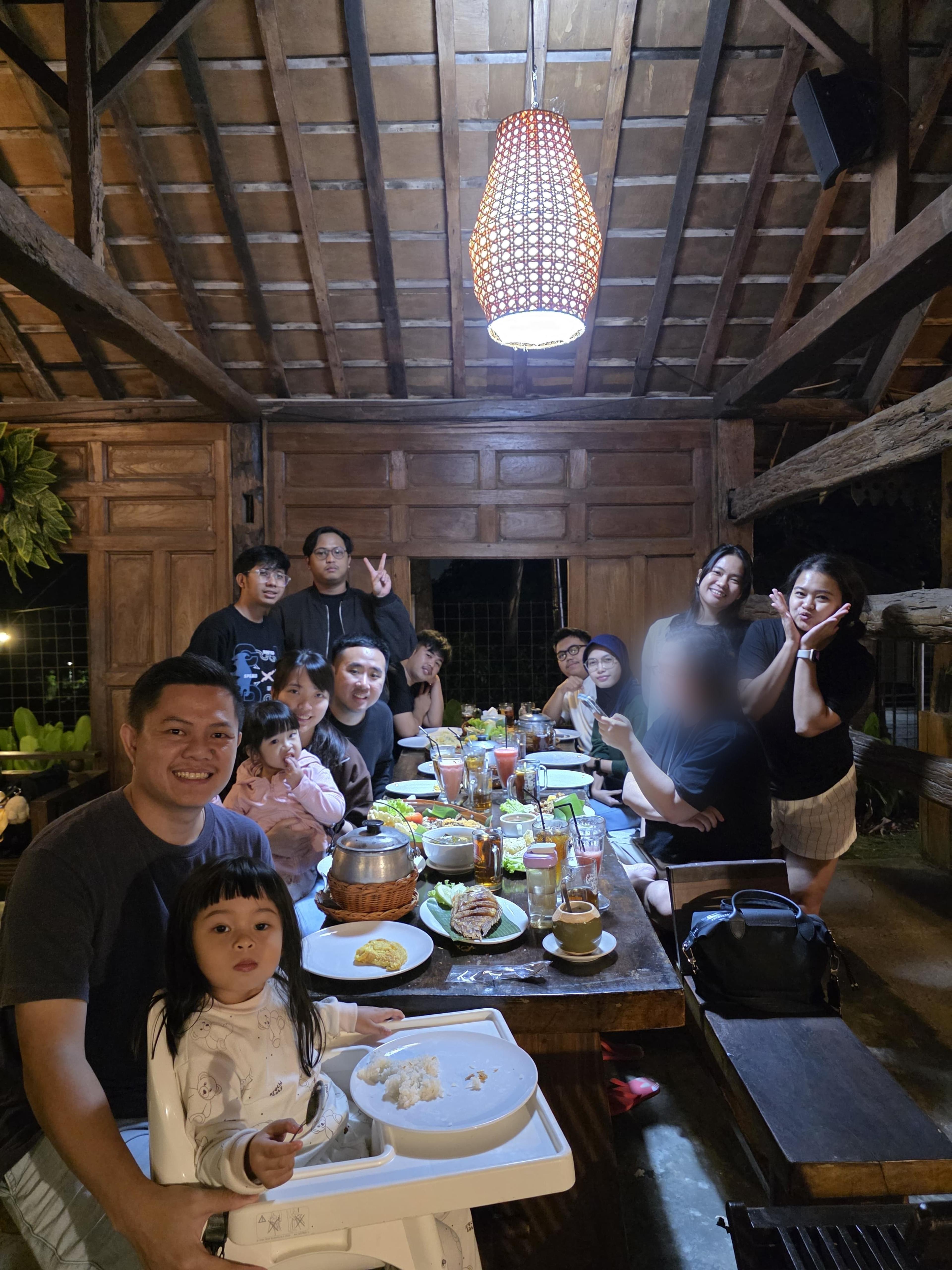 iBOSS Holiyeay Bandung