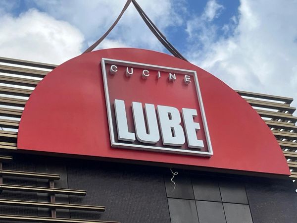 CUCINE LUBE - Luce Riflessa