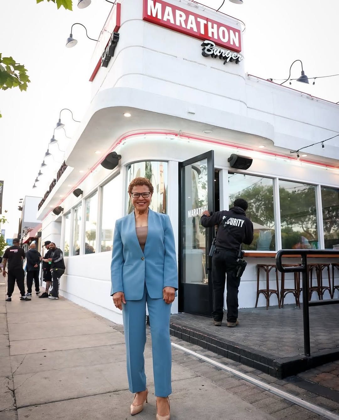 Mayor Visits Marathon Burger Amid Rising Police Presence