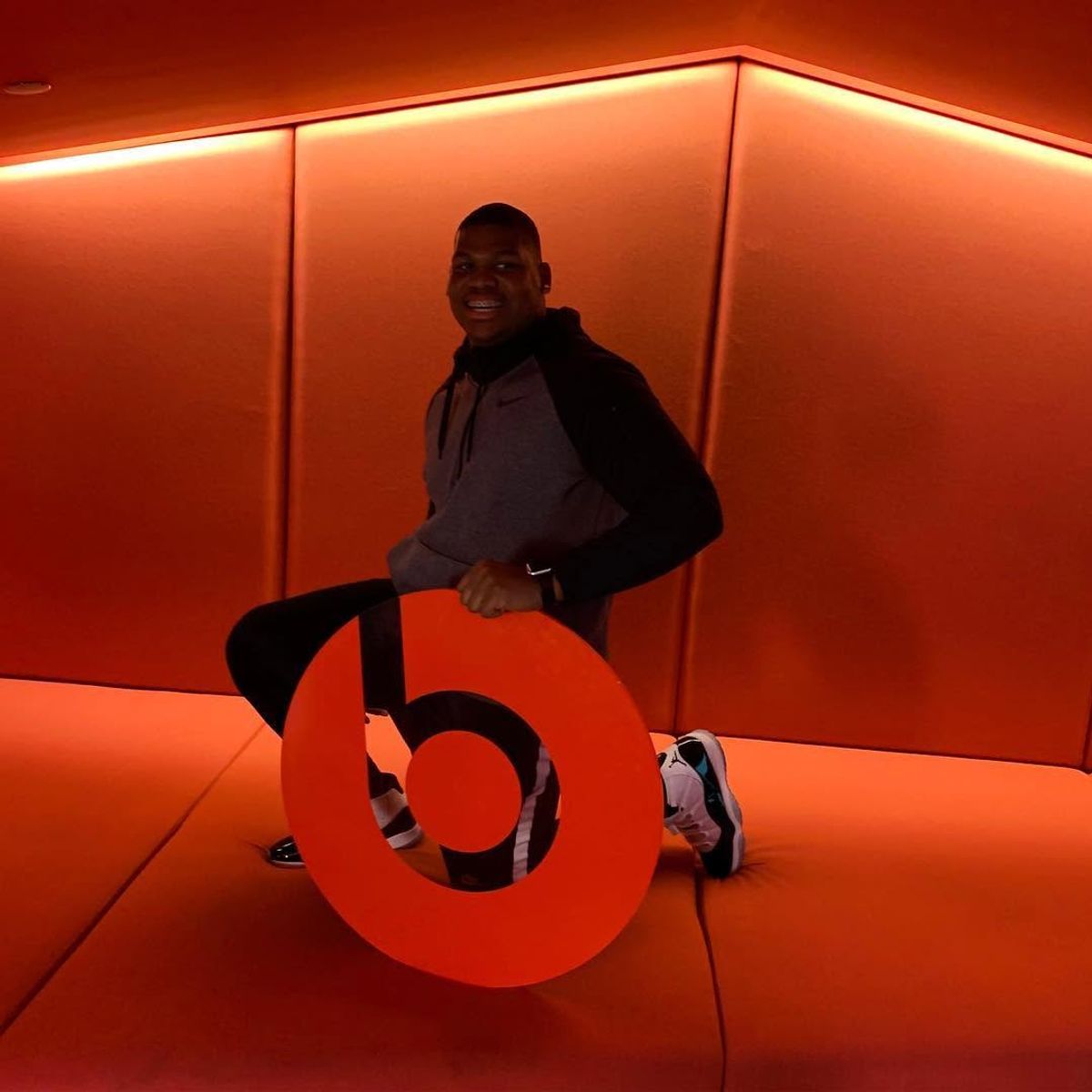 Quinnen Williams Visits Beats by Dre Office