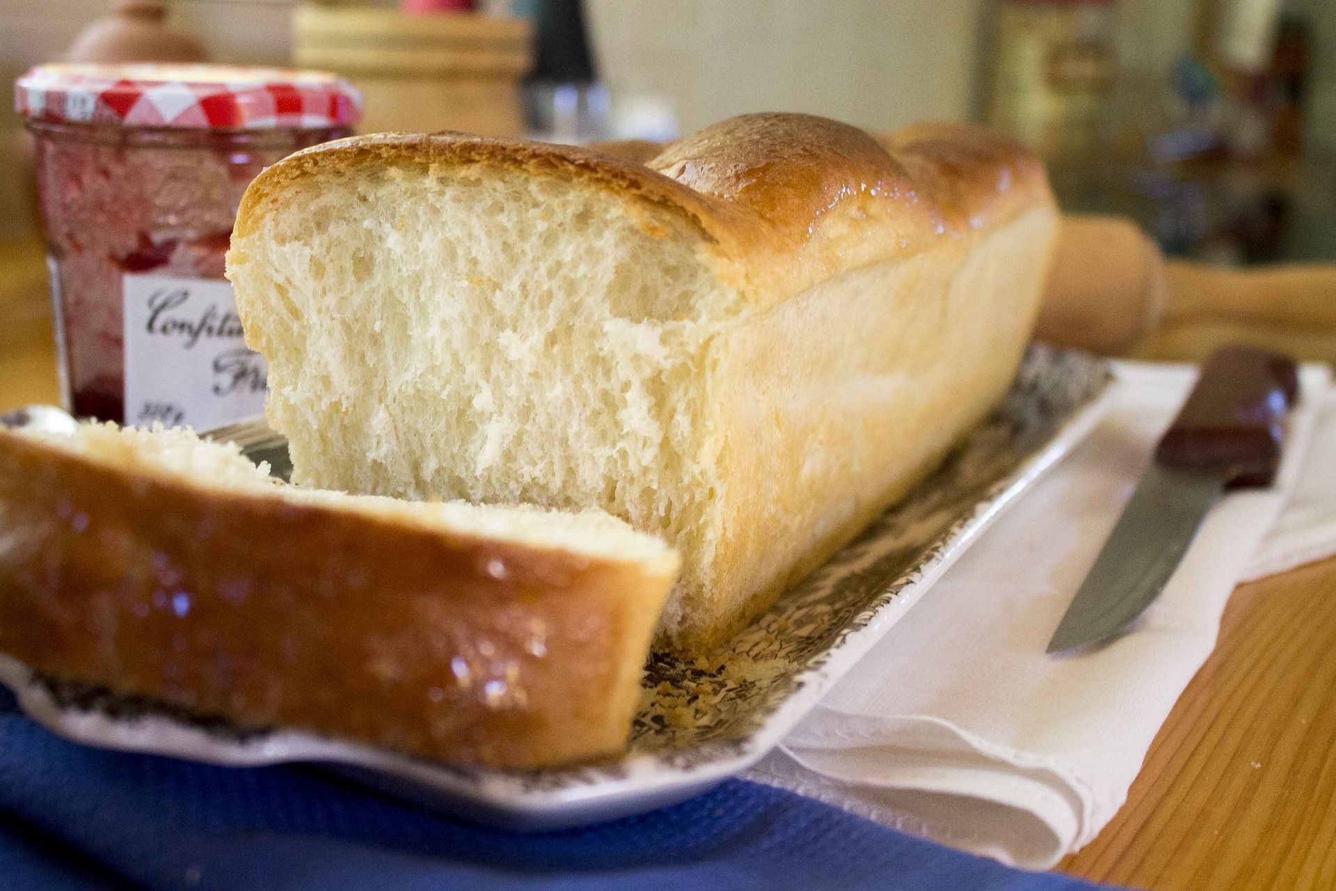 Types Of French Bread - BakeSomeBread