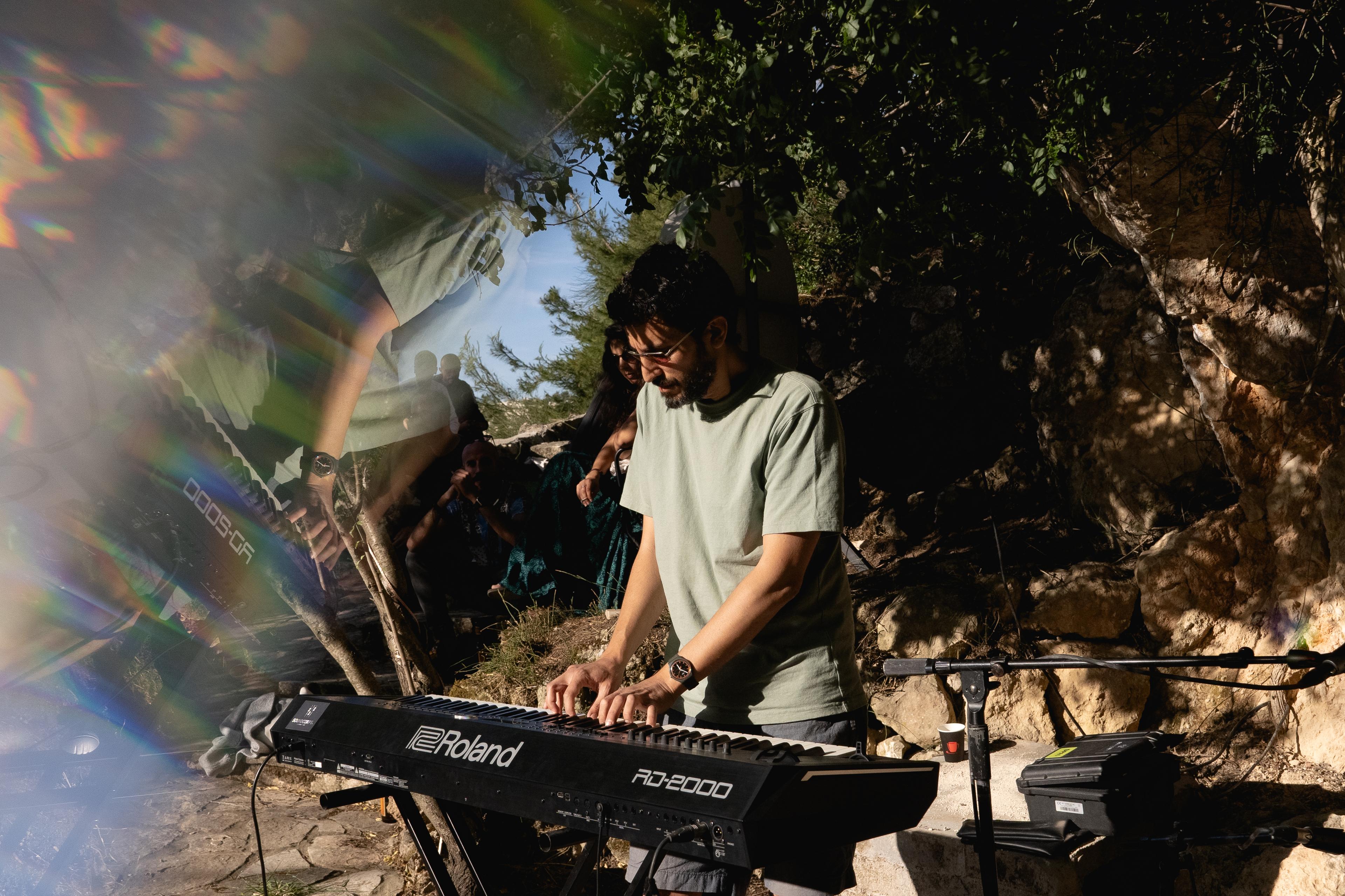 Tareq Abboushi performing at Sounds of Places