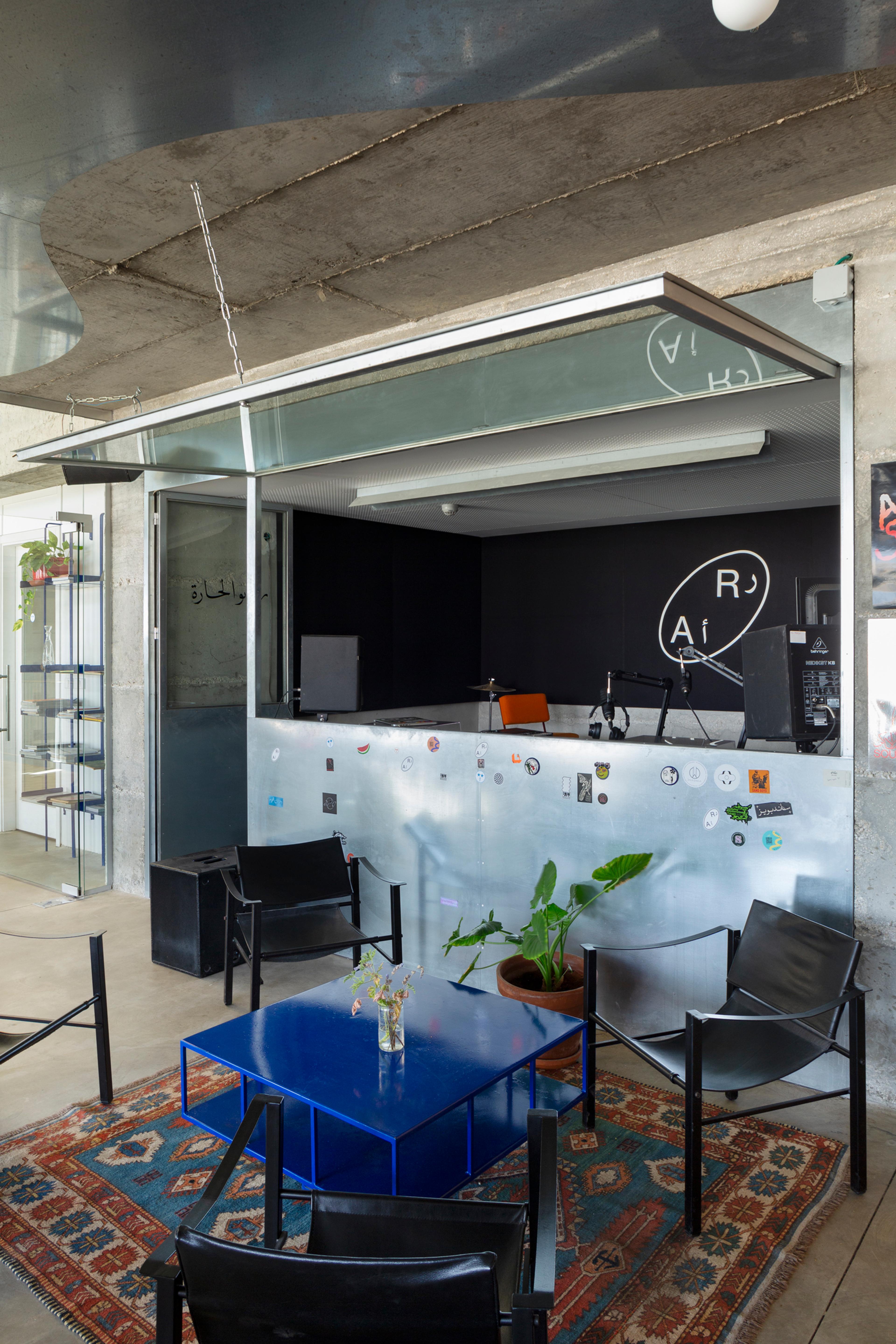 RA booth at Wonder Cabinet