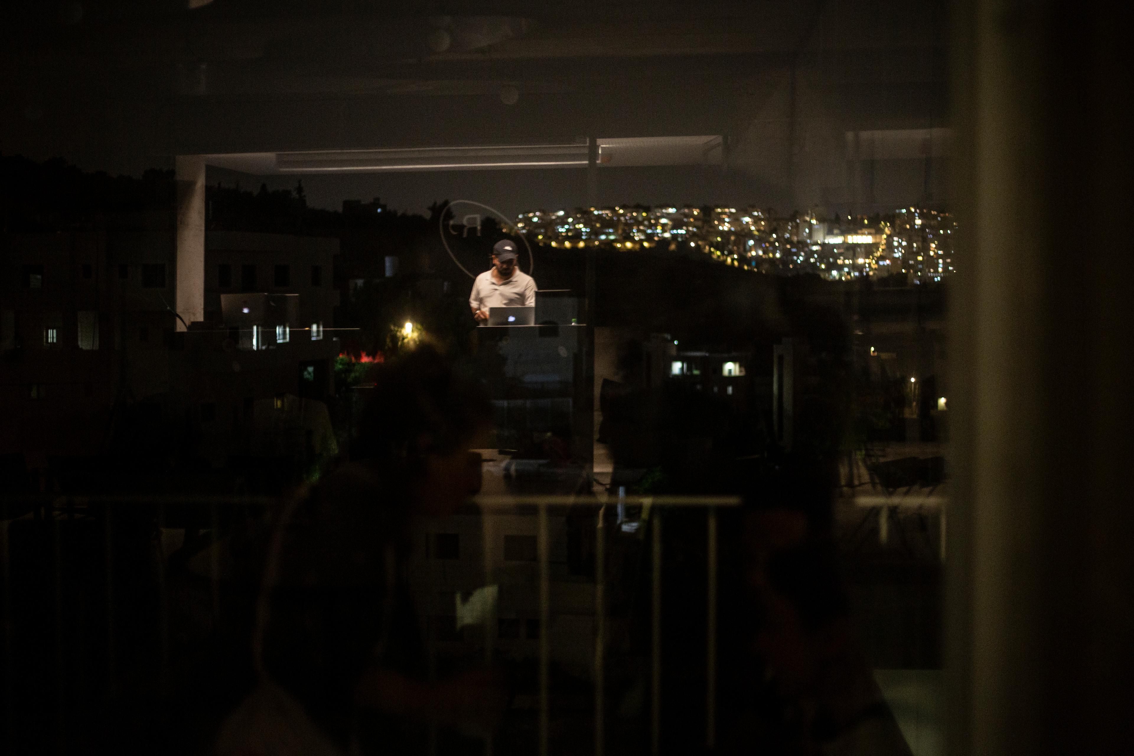 Asifeh performing at Wonder Cabinet