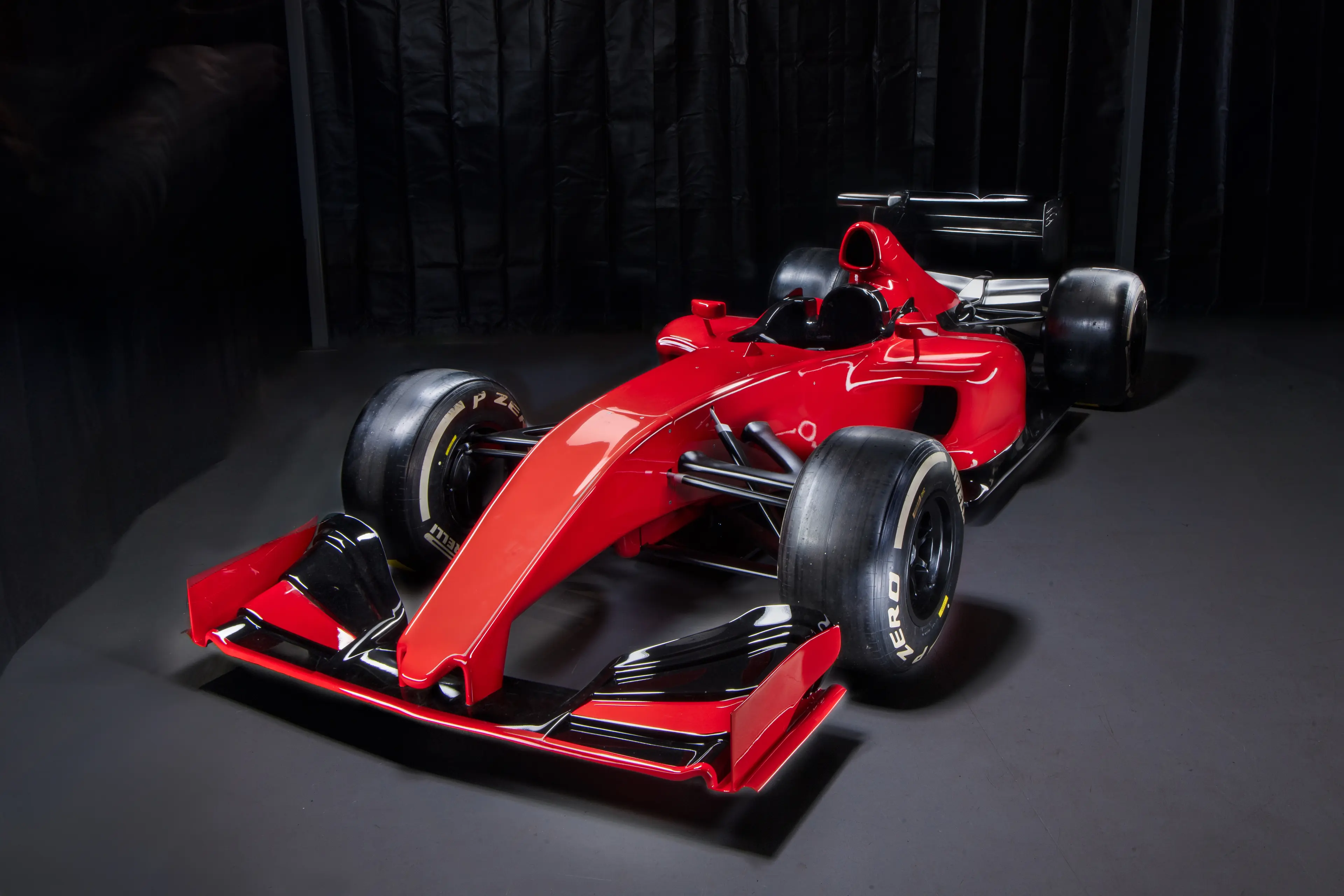 THE VESARO V100 CLASSIC SHOW CAR
