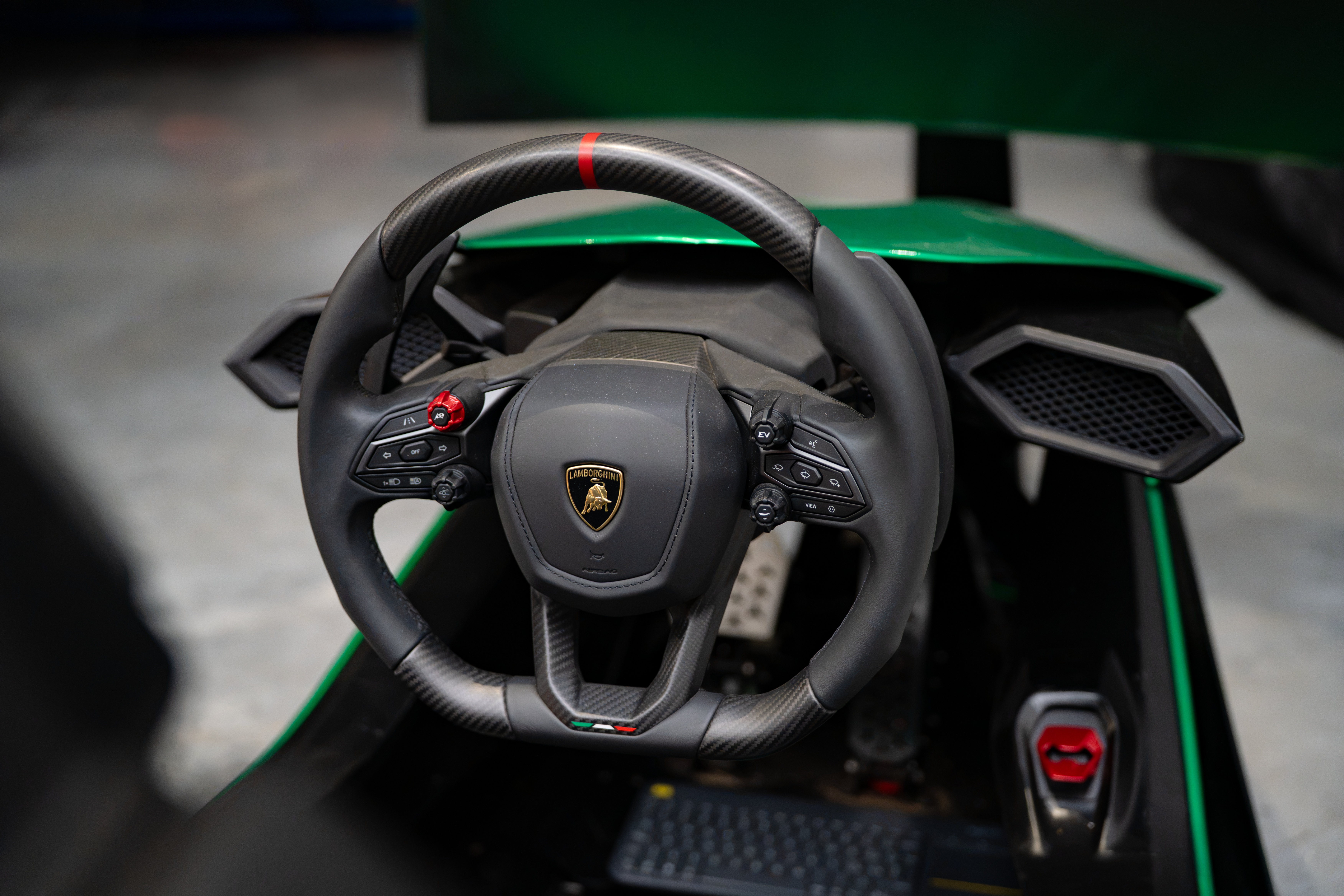AUTOMOBILI LAMBORGHINI PRESTIGIO - Green (EX DEMO UNIT)