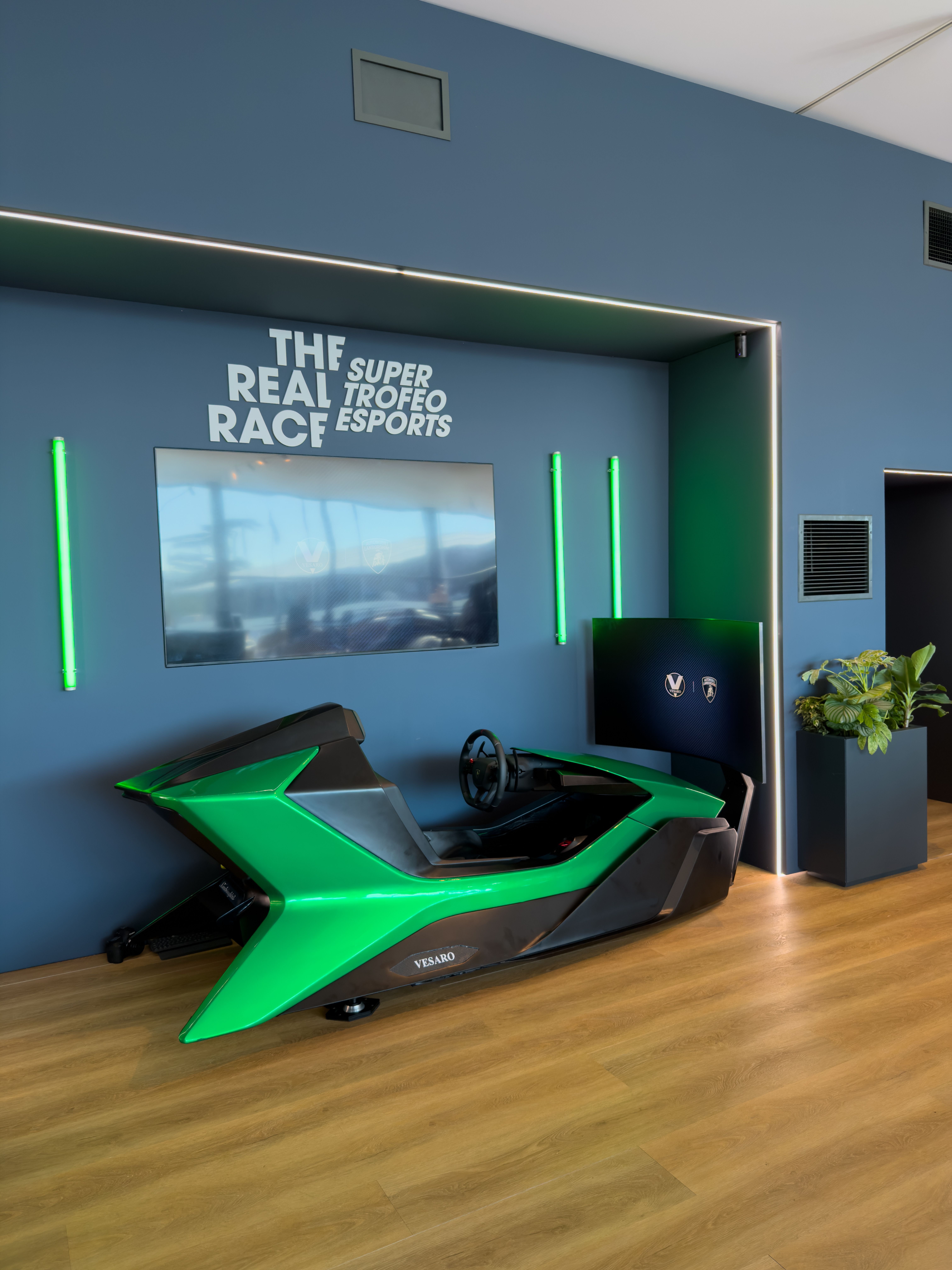AUTOMOBILI LAMBORGHINI PRESTIGIO - Green (EX DEMO UNIT)