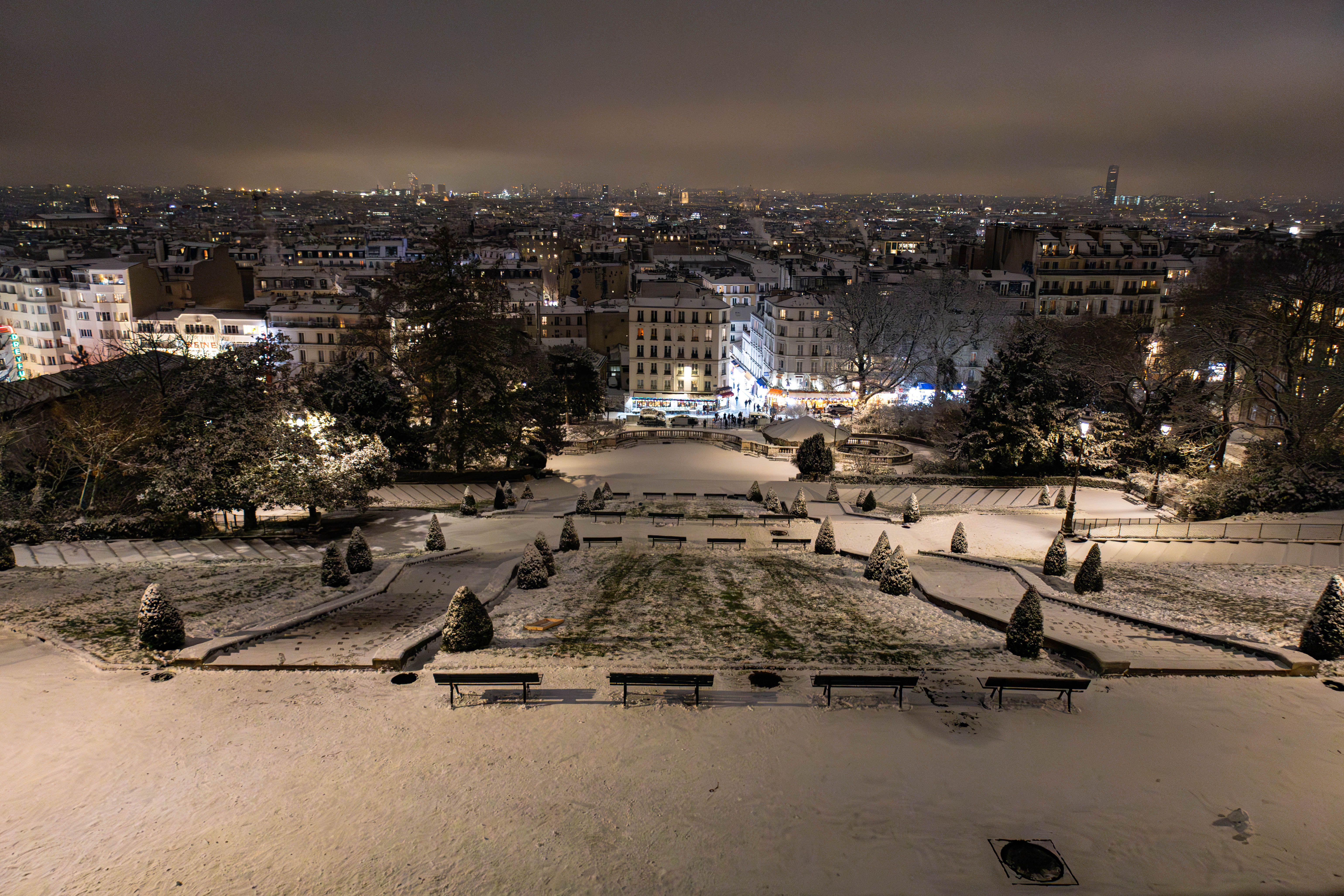 A Snowy Parisian Night