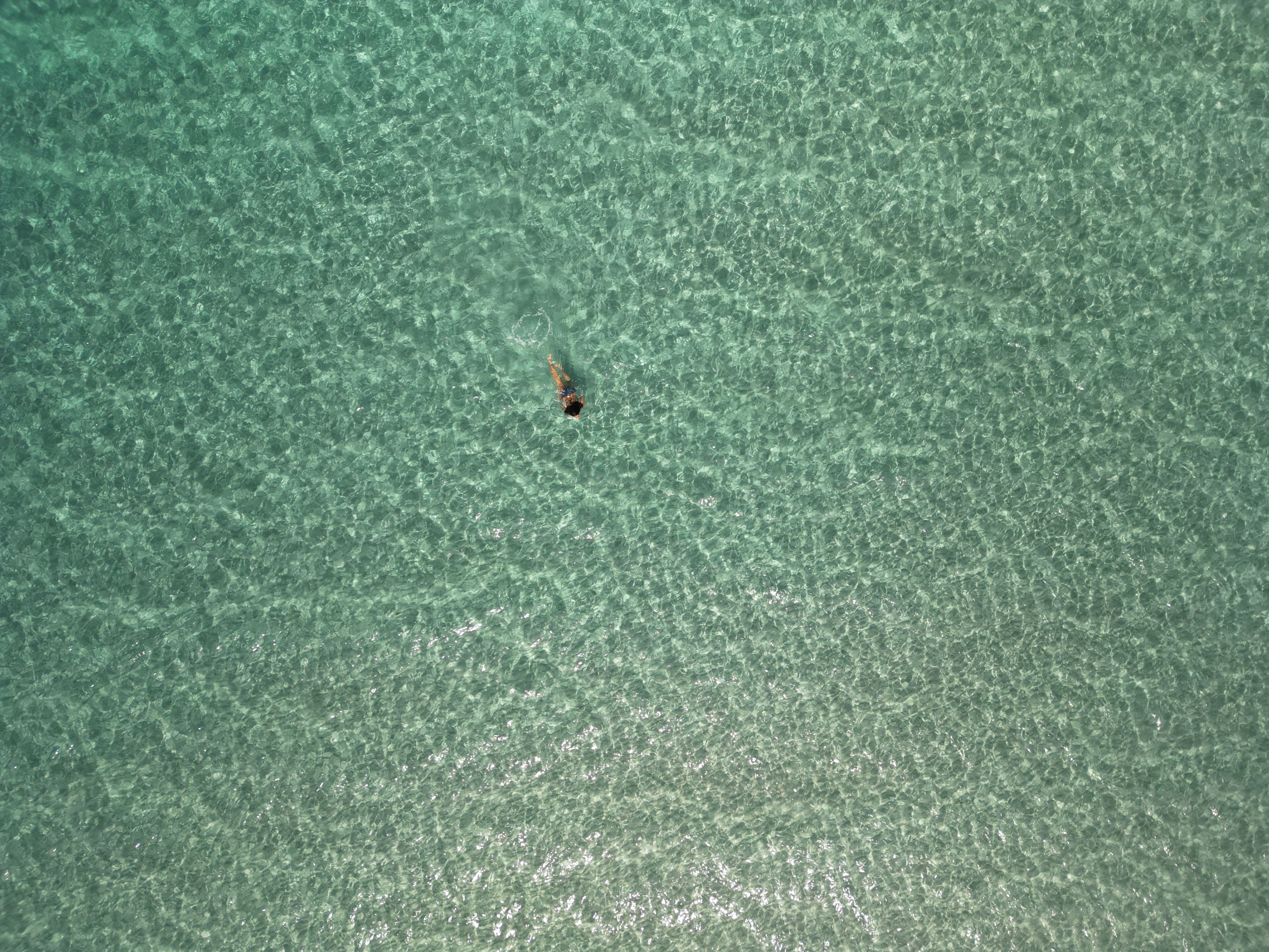 Lost in turquoise waters