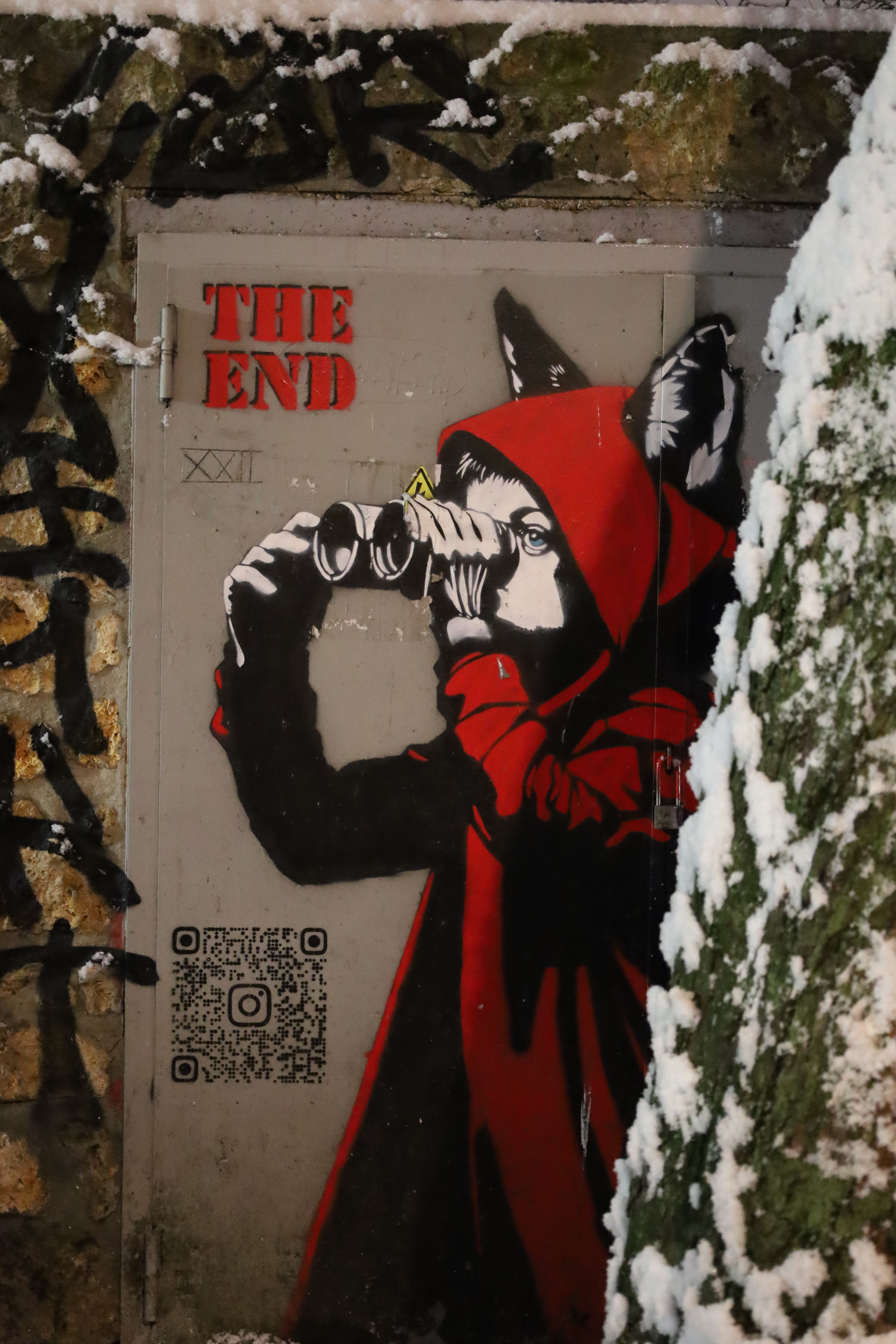 Street Art by @theendofanimals