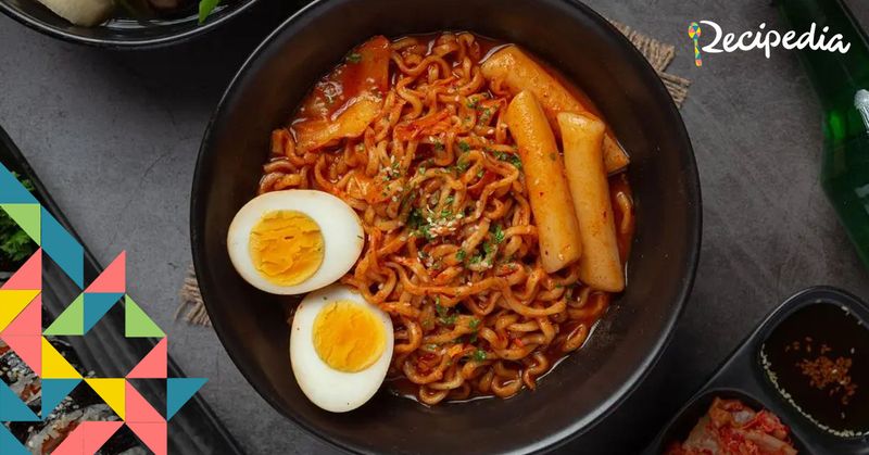 Got the Midnight Munchies? Prepare These 8 Korean Noodles 