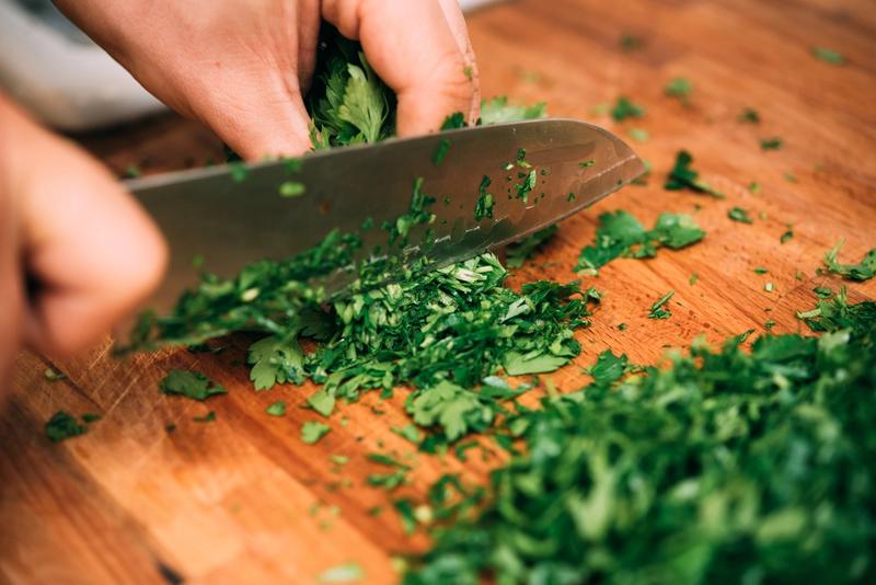 Cheiro verde: como conservar e formas de usá-lo em pratos