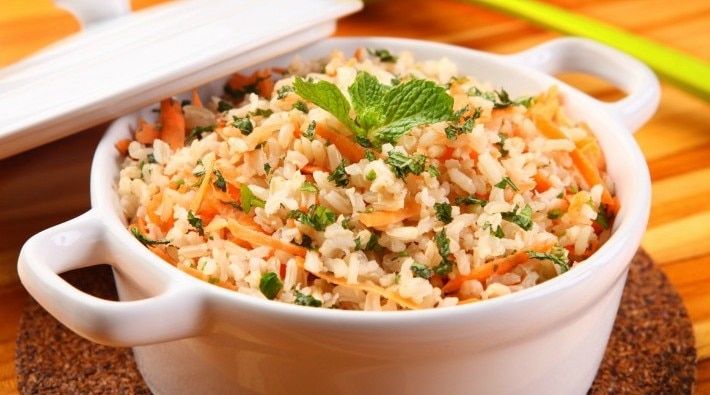 10 ideias de receitas de arroz para um almoço delicioso