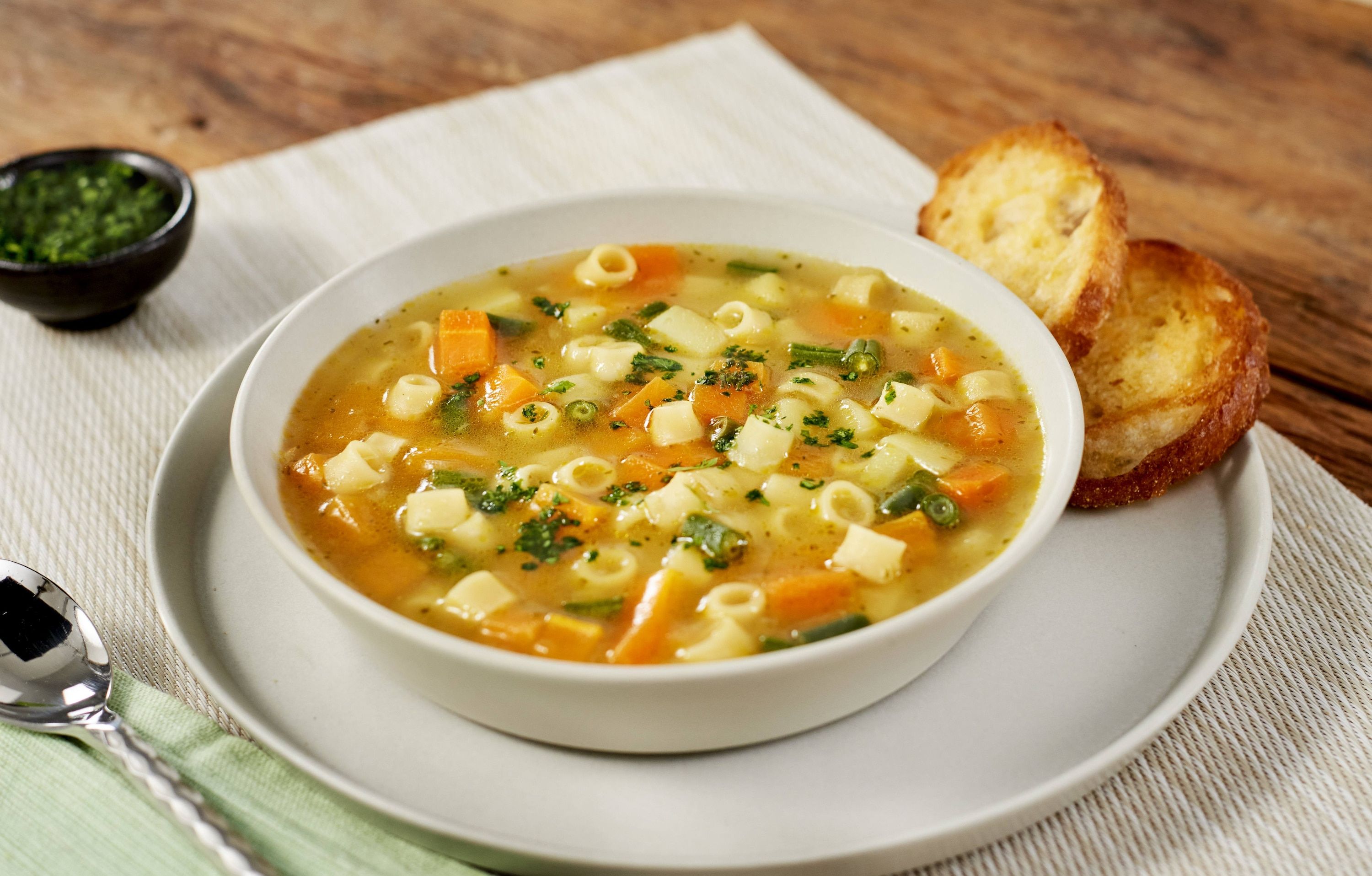 Confira 9 receitas de sopa de legumes para você experimentar
