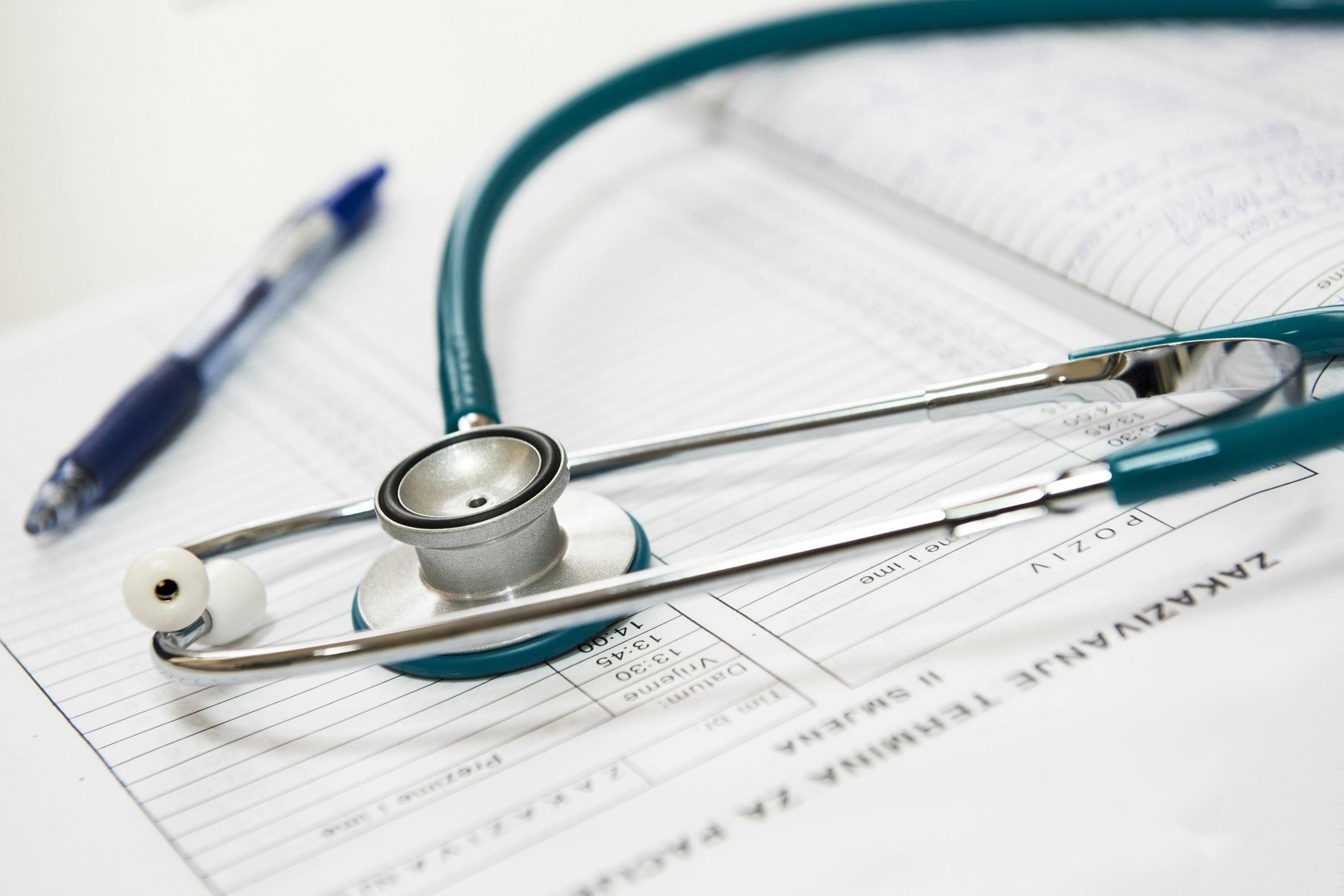 How do electronic prescription services work in the UK?