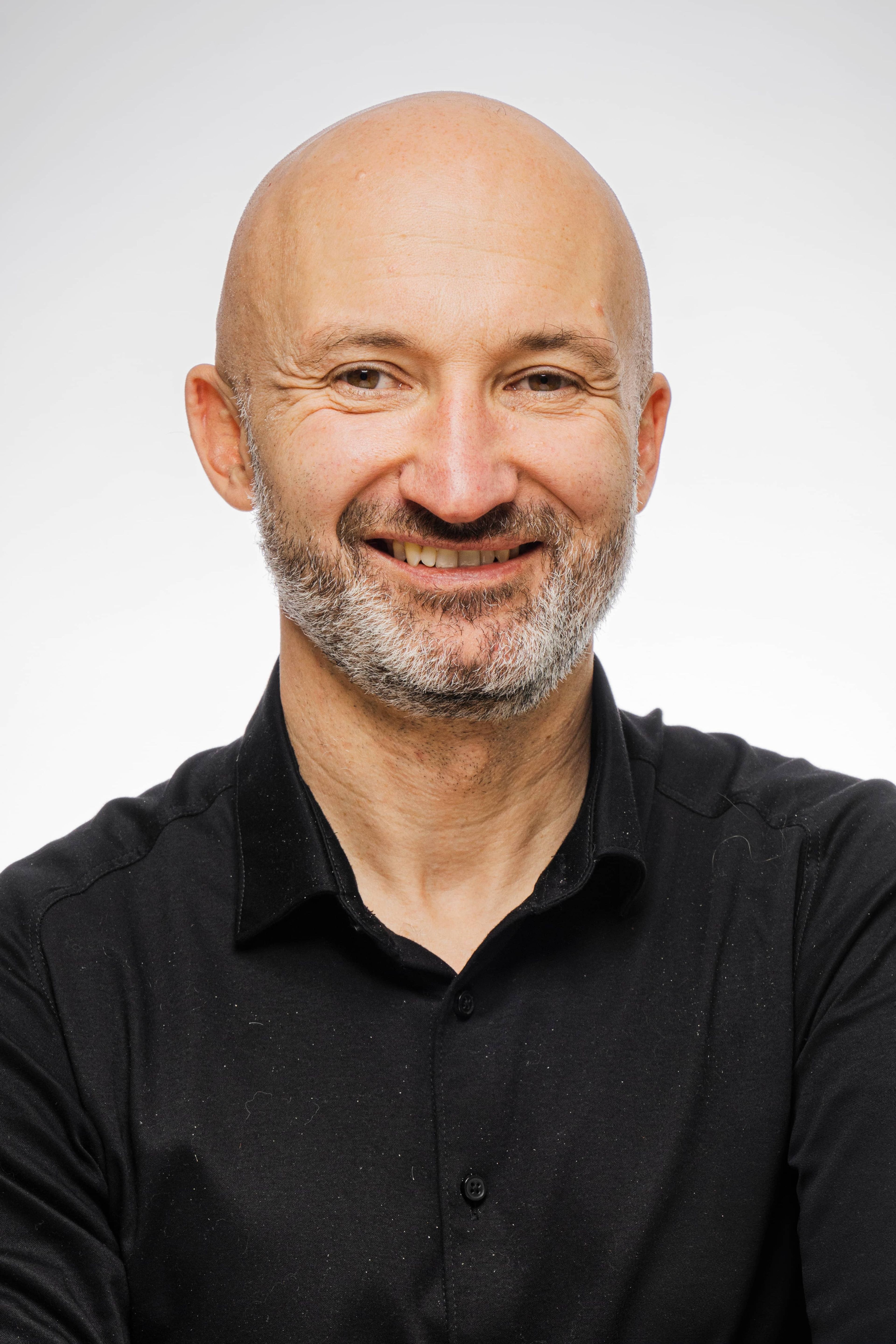 Portrait of Karol Dabrowski, Manager Fabrication at AXTech.