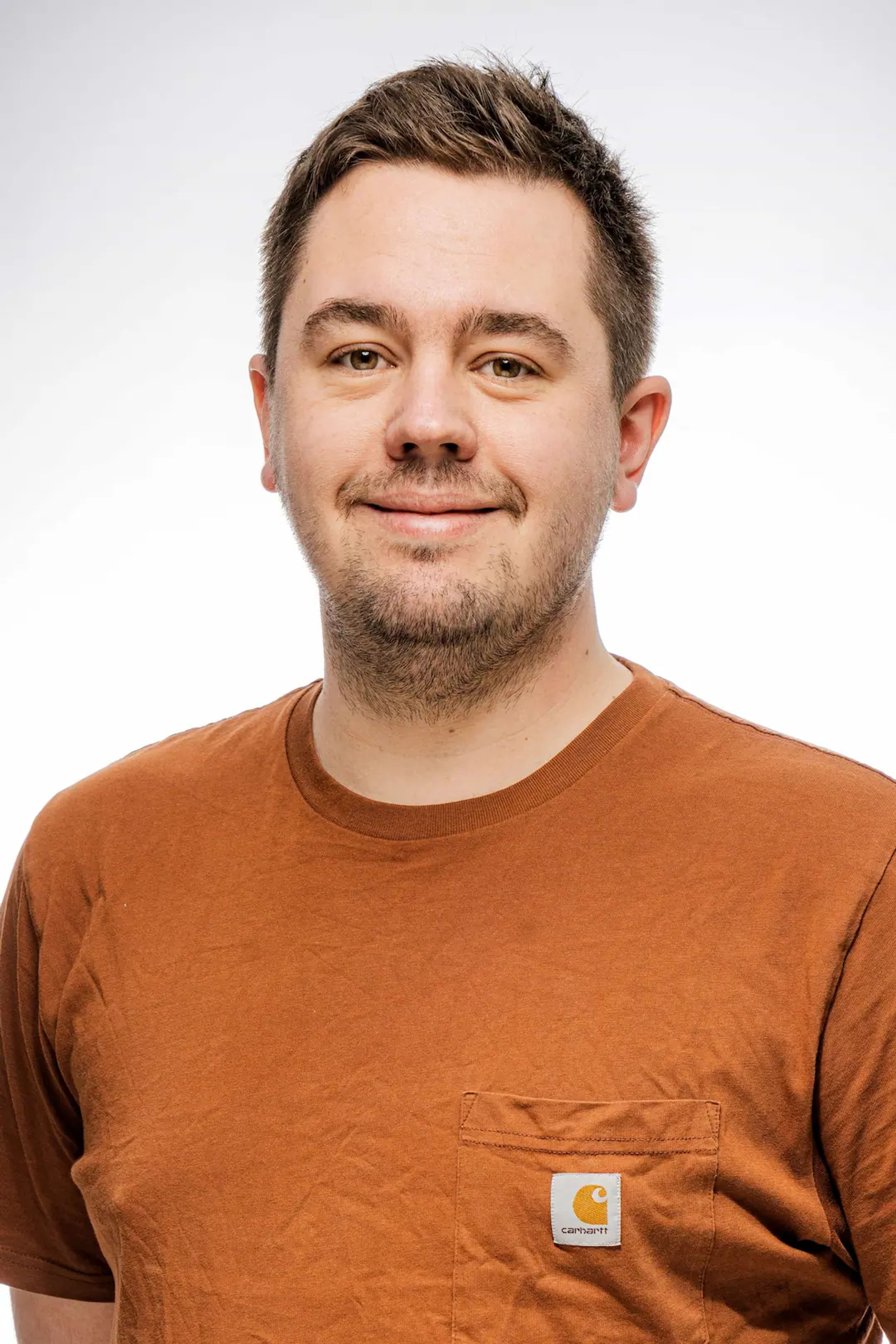 Portrait of Mads Eriksen, Sales Engineer Aftermarket at AXTech.