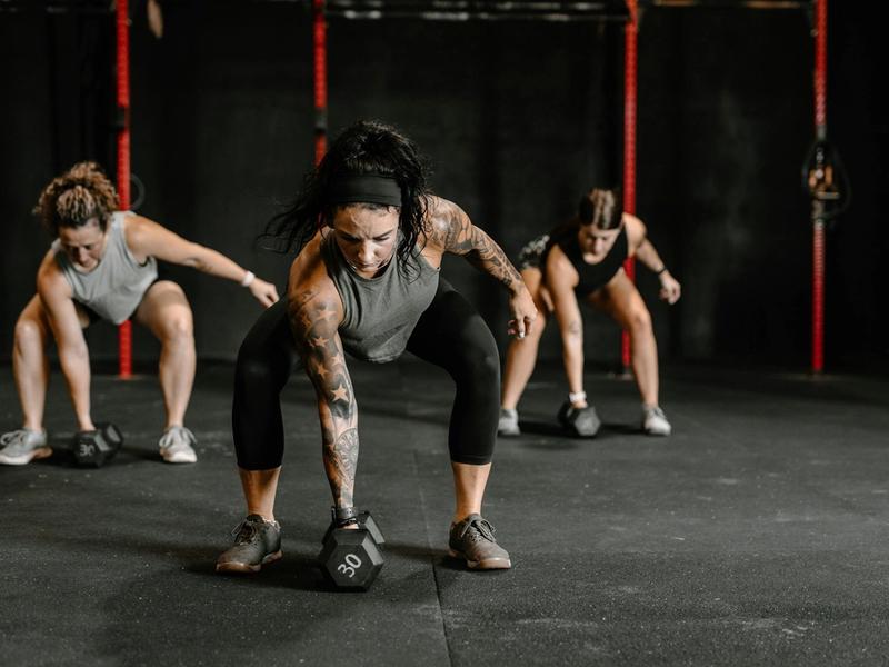 Strength-Progressive Group Fitness: Tracking Loads and Weekly Progression