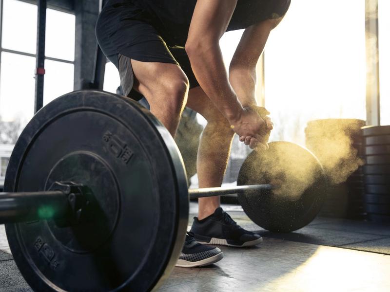 Building Summer Strength Habits at a Coach-Led Toronto Gym