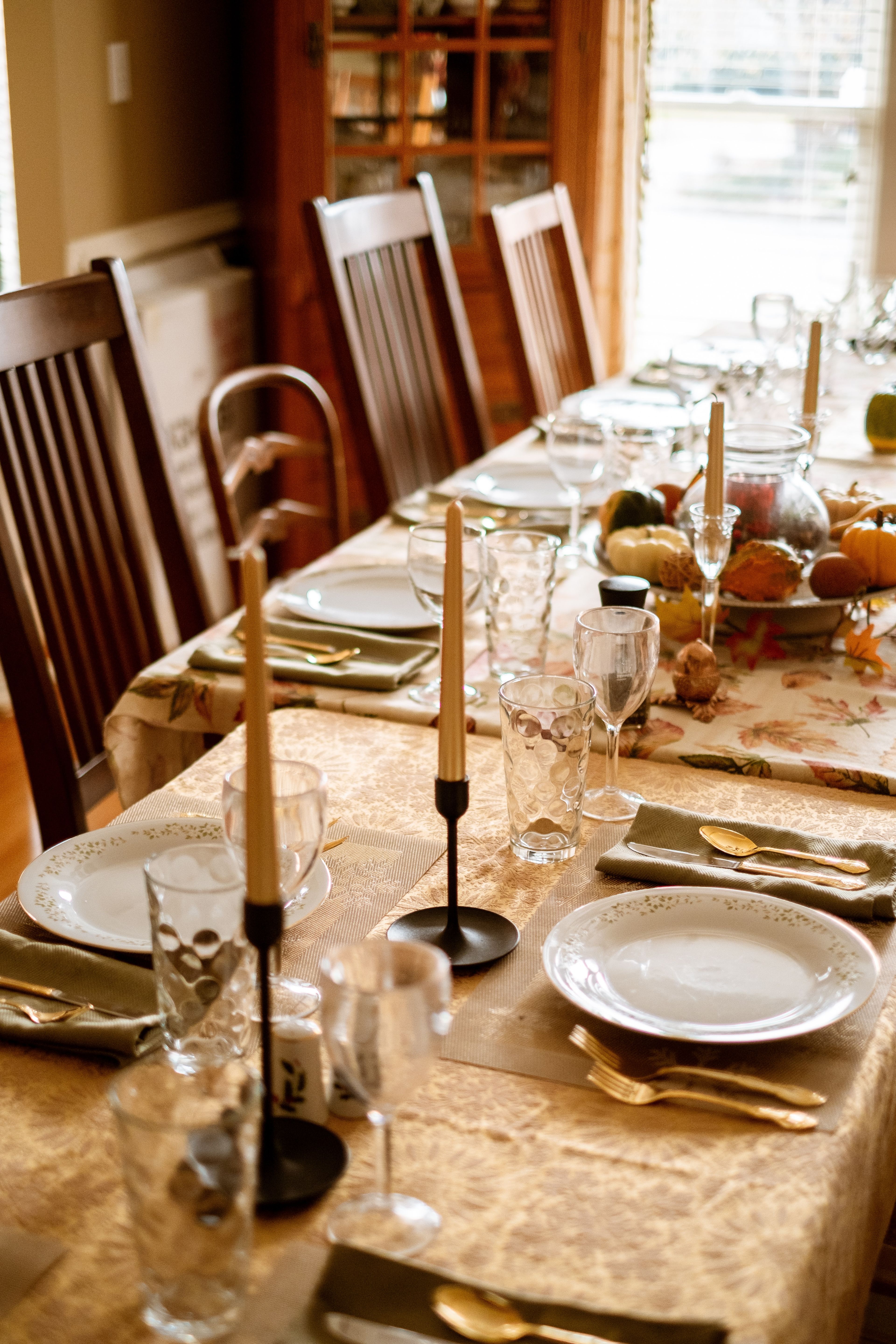 thanksgiving table 