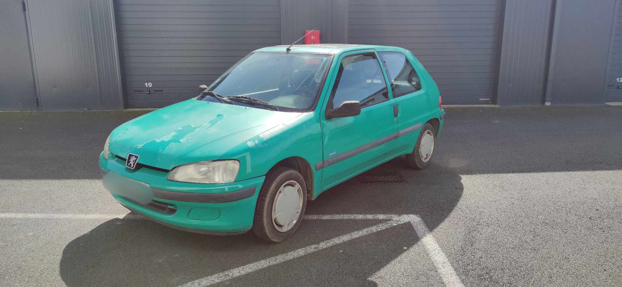 Peugeot - 106