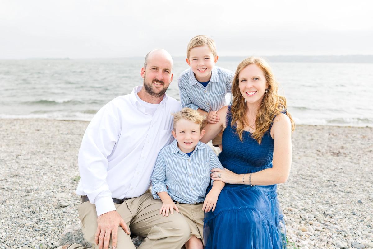 Hetu family beach summer portrait session at Seapowet and Fogland in Tiverton, RI — Lorie-Lyn Photography