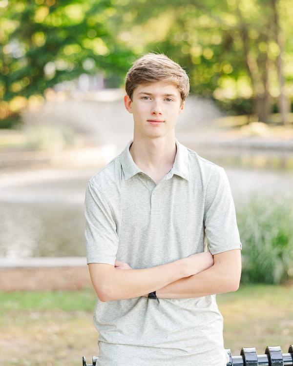 Senior Sessions — natural light photography