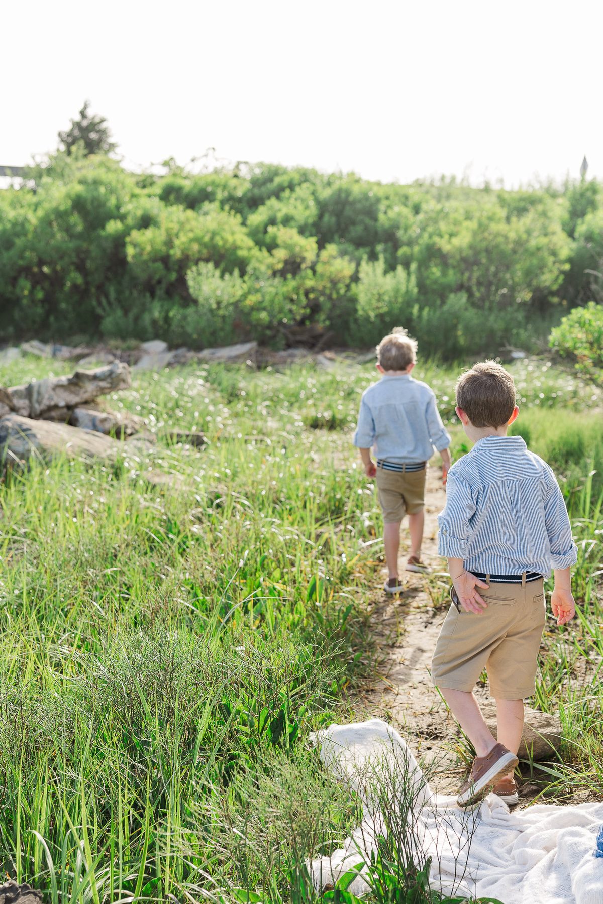 Hetu family beach summer portrait session at Seapowet and Fogland in Tiverton, RI — Lorie-Lyn Photography