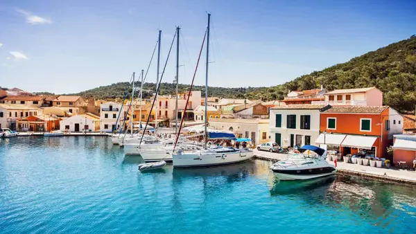 Yachts on the town quay in Lakka