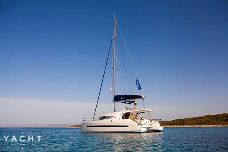 Sailing holidays in Greece - Visit island towns