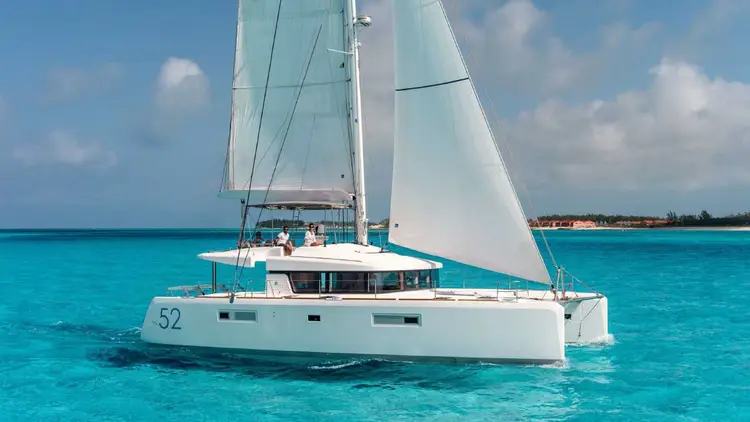 Yacht Getaways catamaran sailing in Greece