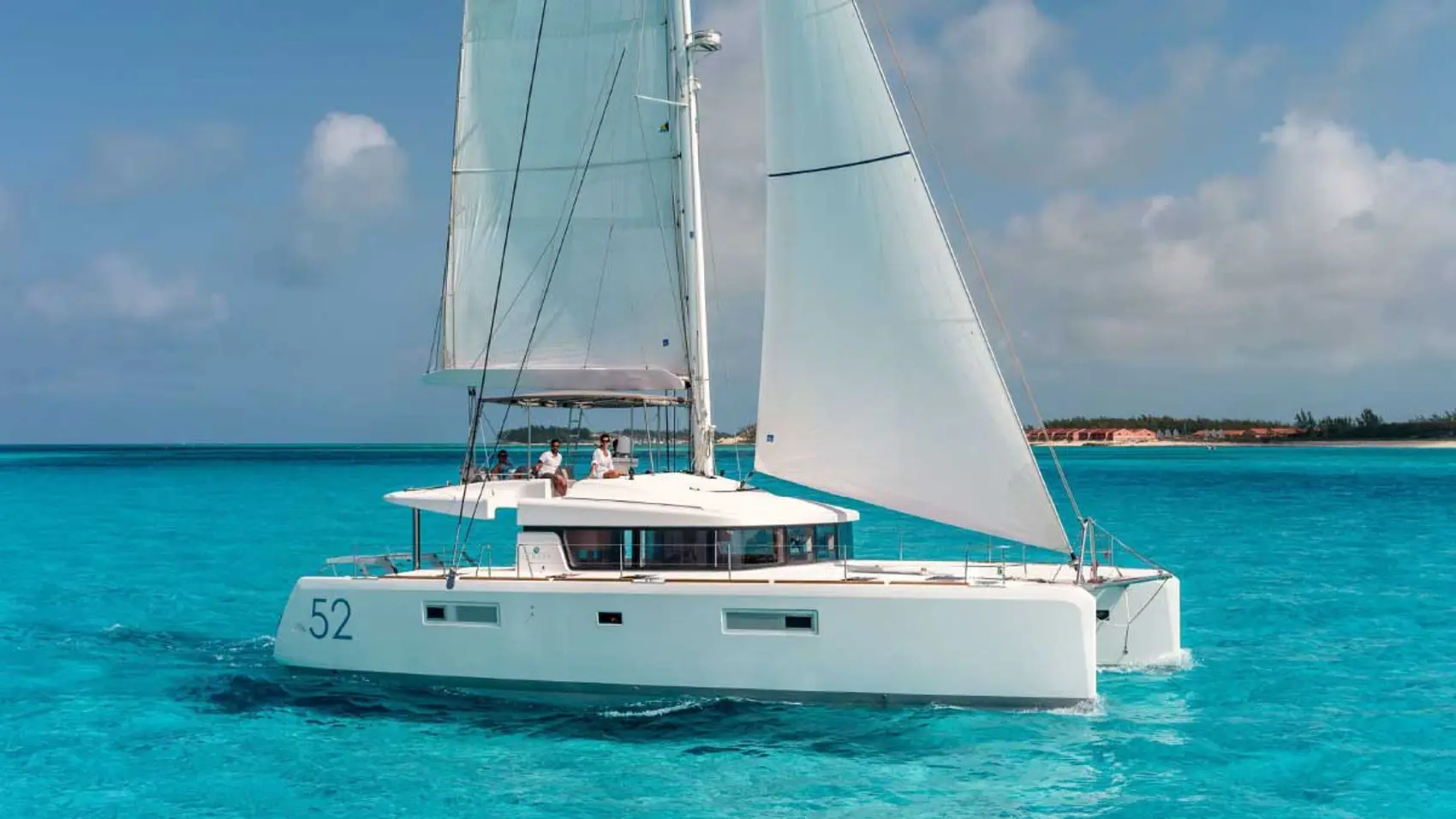 Yacht Getaways catamaran sailing in Greece