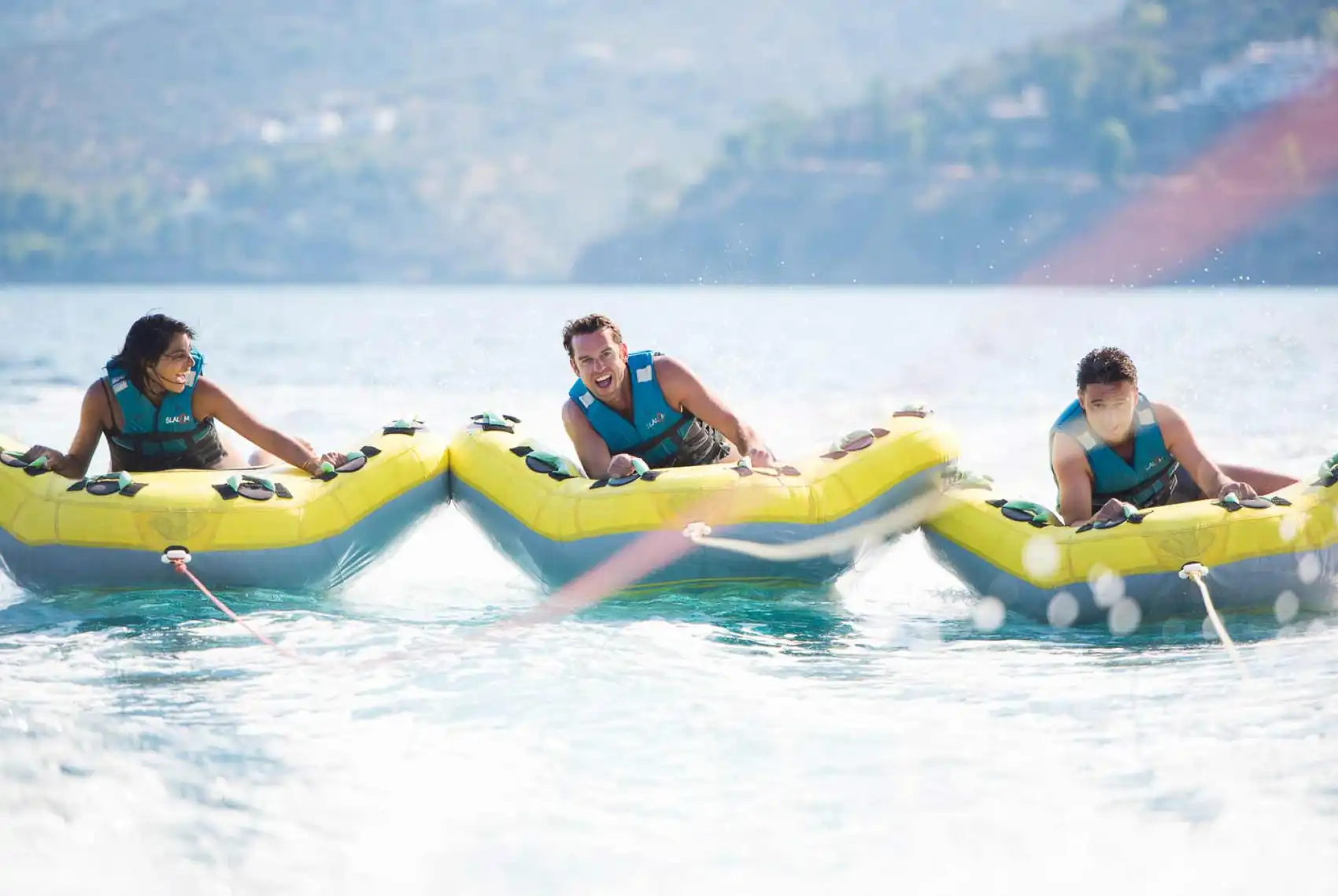 Group of people doing water sports in Parga