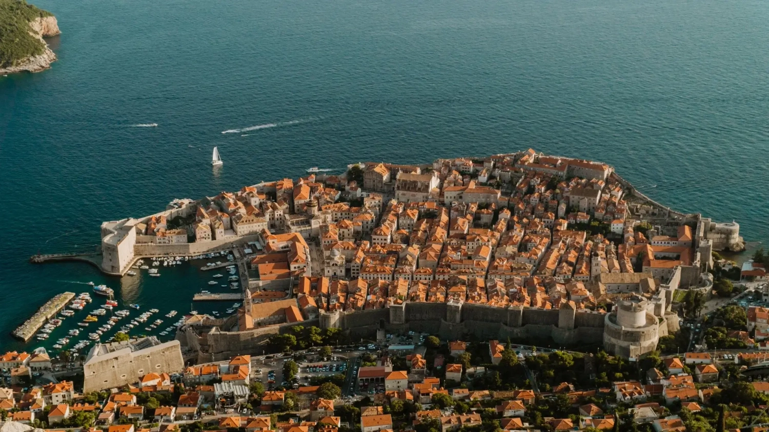 dubrovnik-old-town-aerial-croatia
