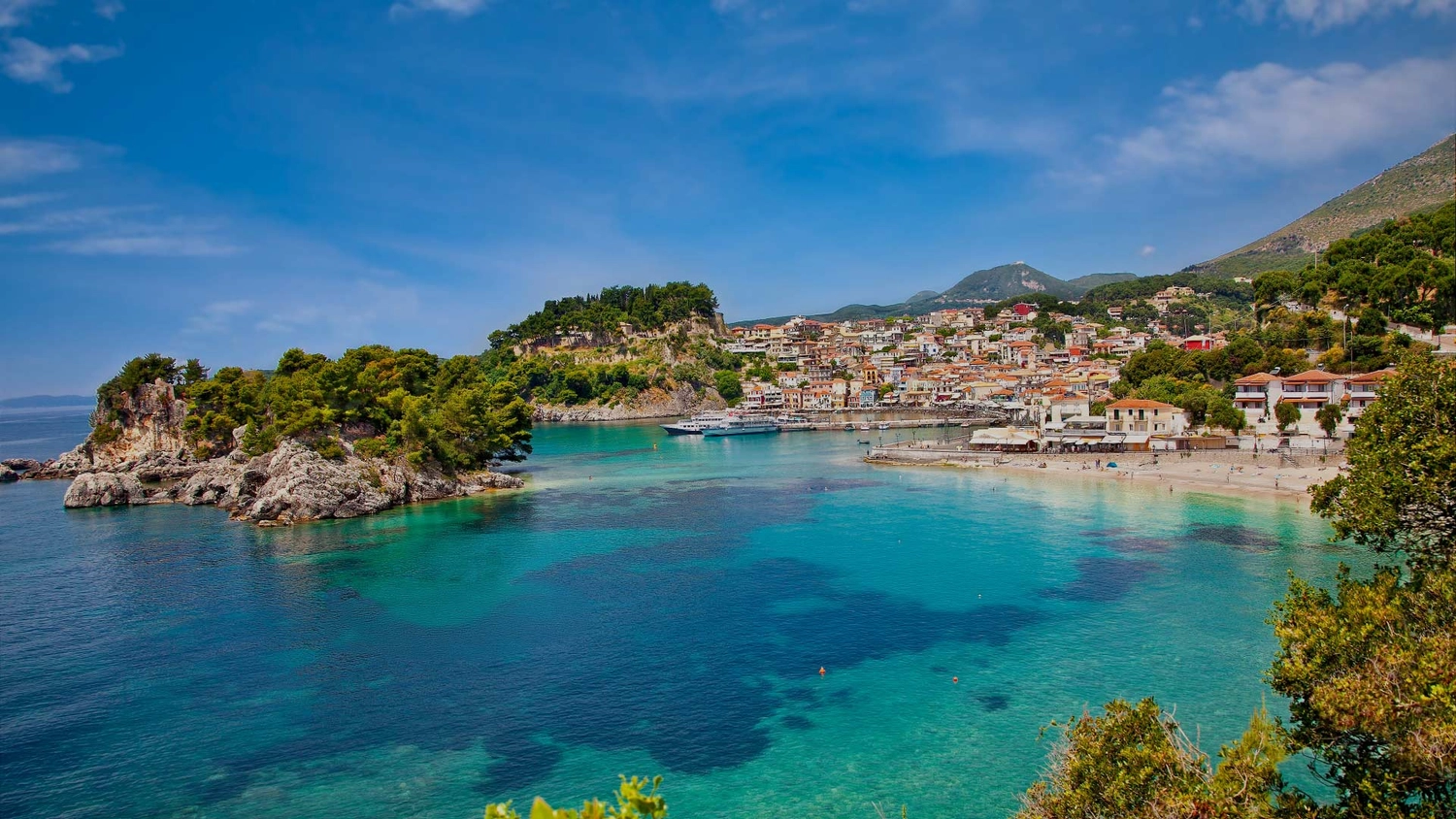 Yacht anchored in the bay at Parga