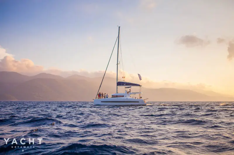 Sailing Greek islands - Visit incredible places