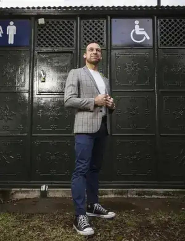 Victoria's toilet crisis demands urgent action