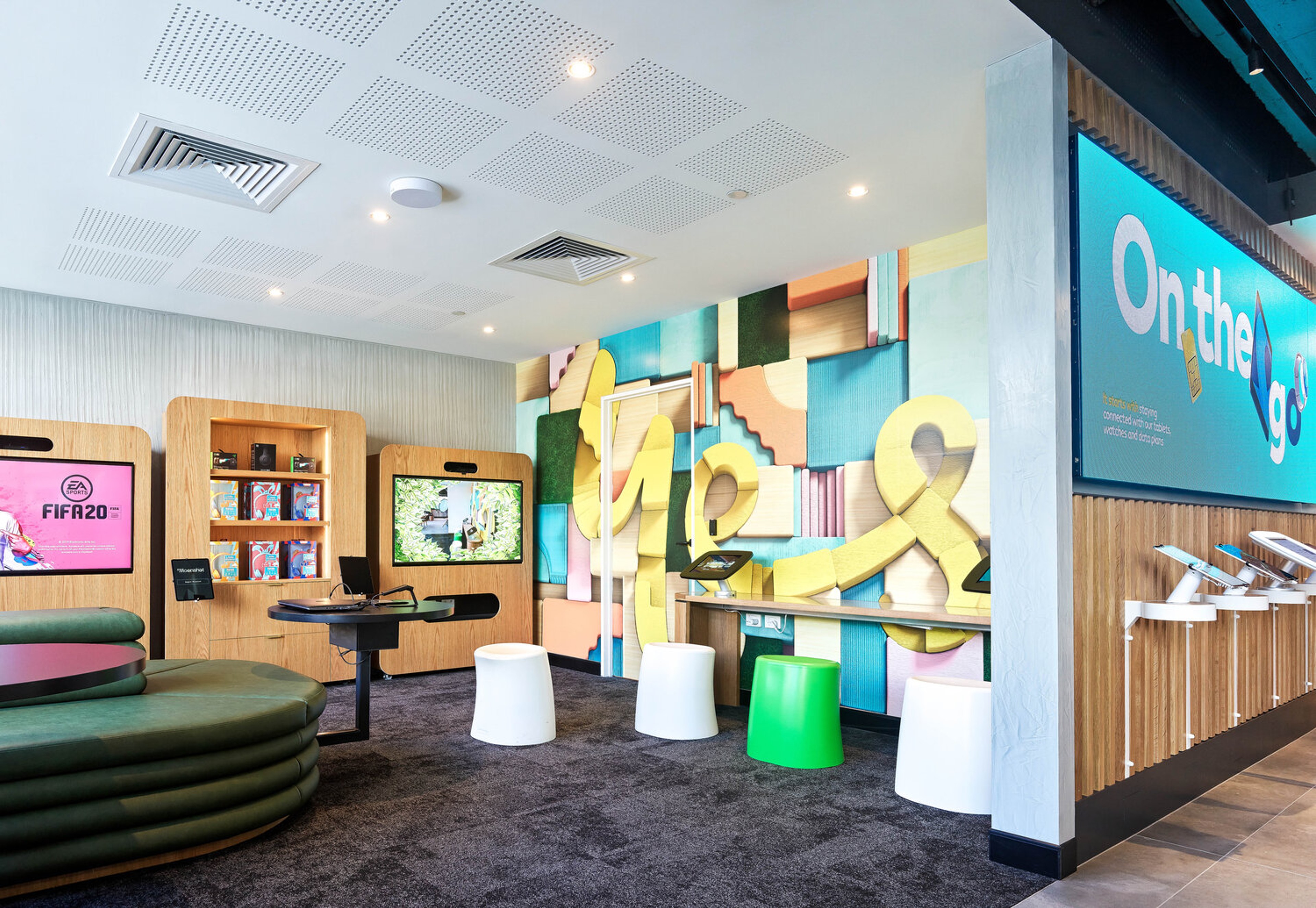 SCBPhoto OPTUS+Fitout 031