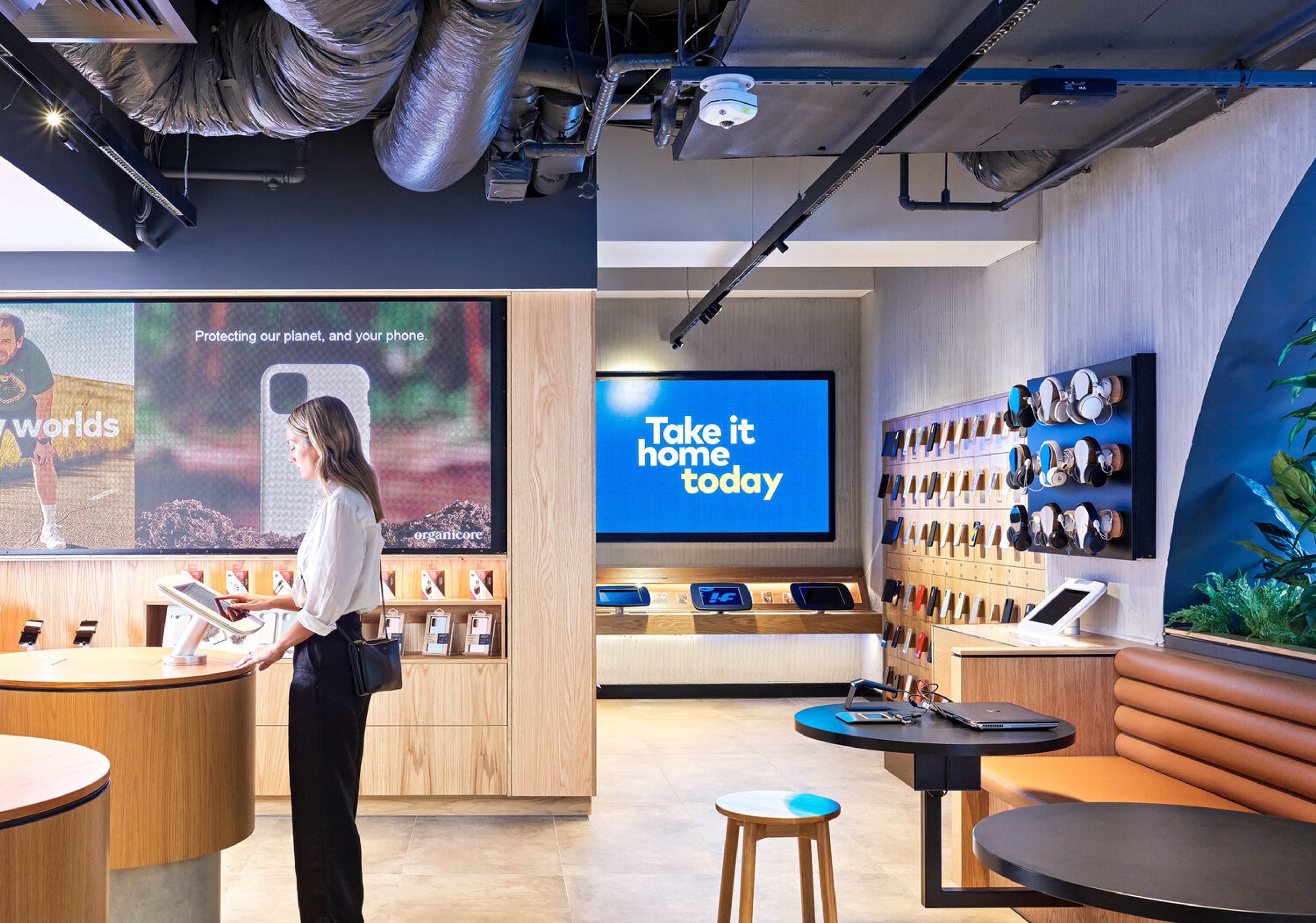SCBPhoto OPTUS+Fitout 015
