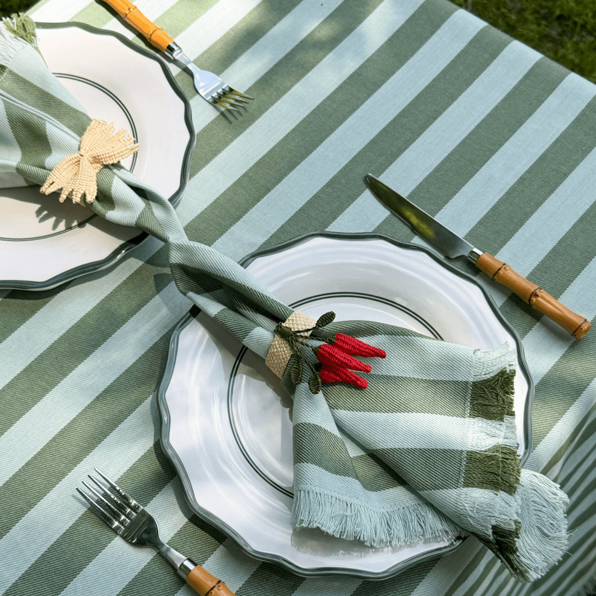 Set your table in stripes.