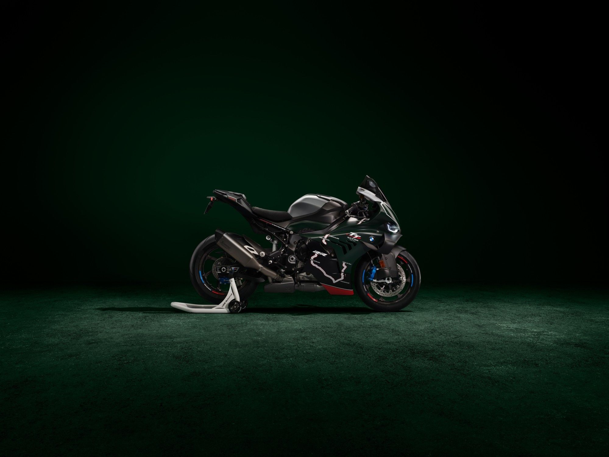 BMW M 1000 RR Isle of Man TT: una superbike creada para honrar la carrera más peligrosa del planeta 3