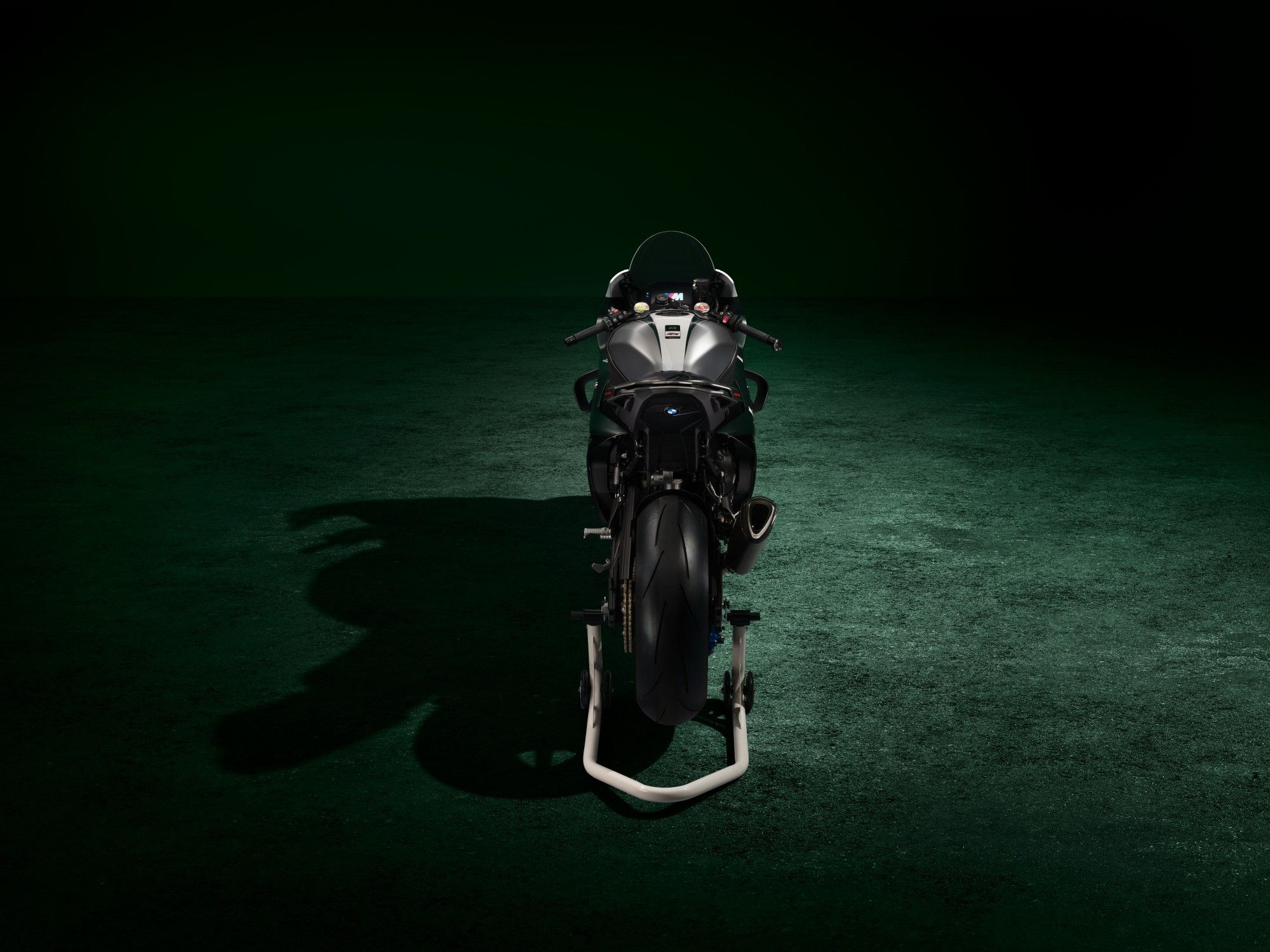 BMW M 1000 RR Isle of Man TT: una superbike creada para honrar la carrera más peligrosa del planeta 2
