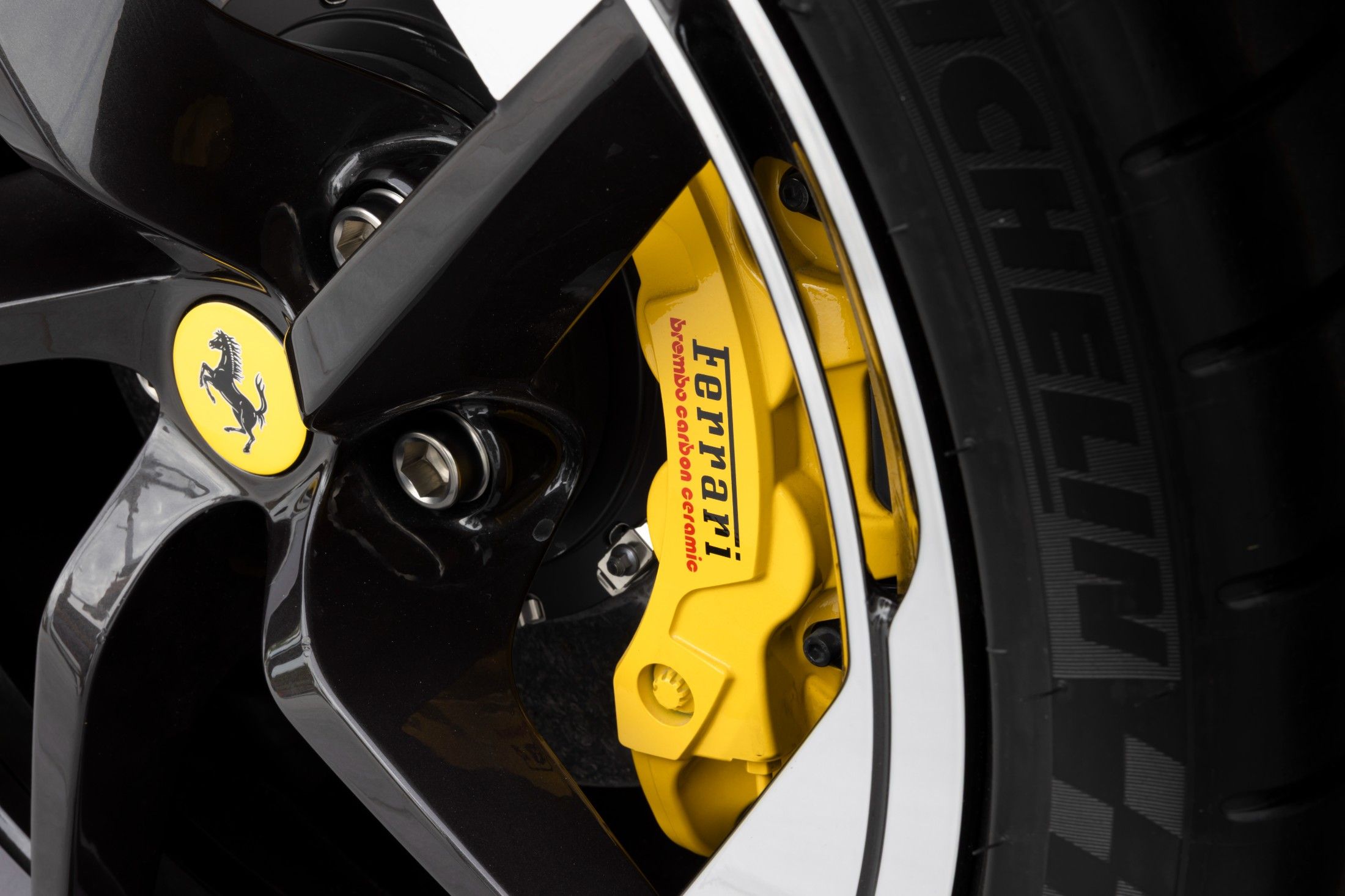 Ferrari HC25: el nuevo one-off de Maranello que despide una era 3