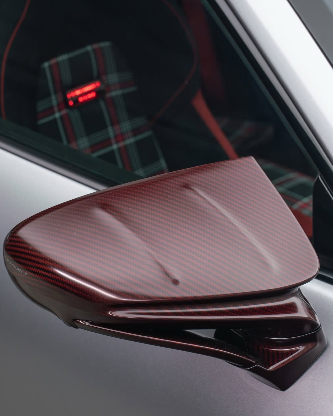 MANSORY lleva al Porsche 911 Turbo S al extremo con un nuevo paquete para el 992.2 15