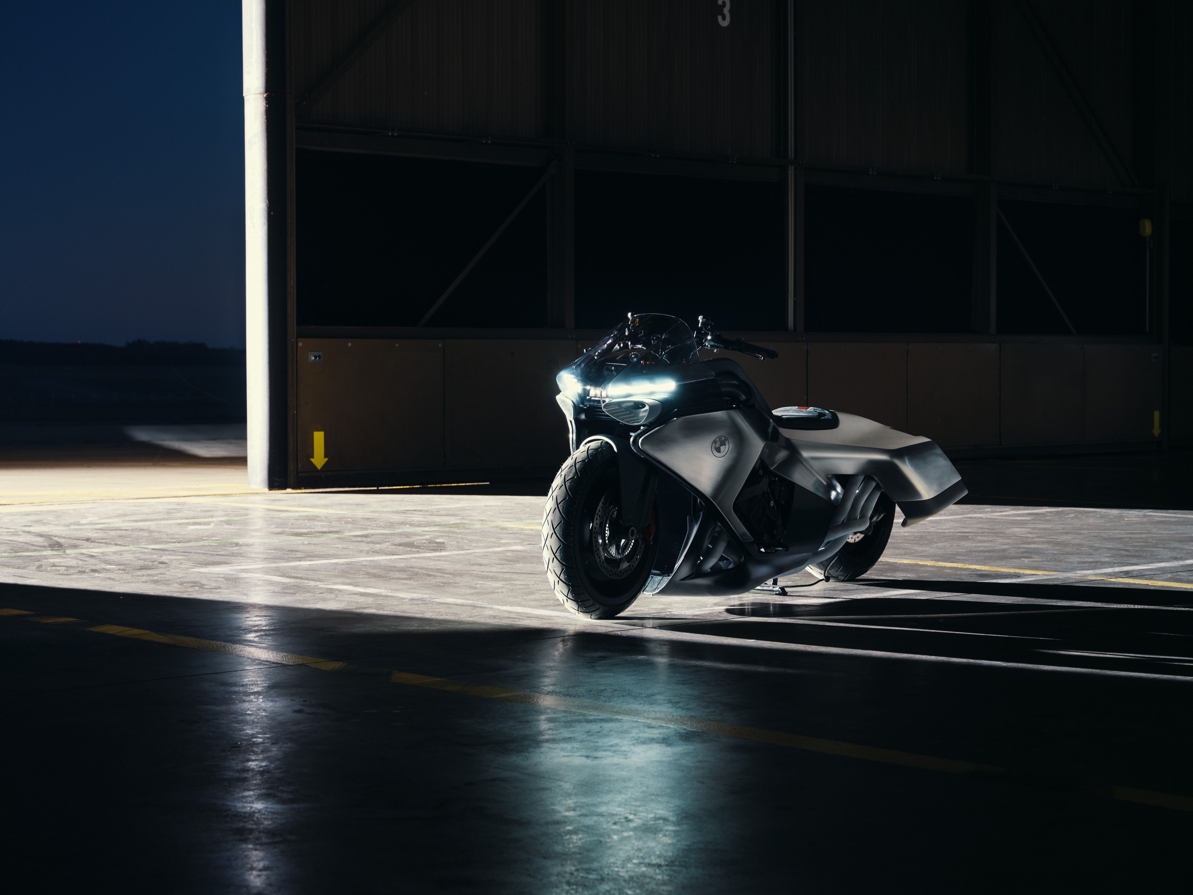 BMW Motorrad Vision K18: así imagina BMW el futuro de las motocicletas touring